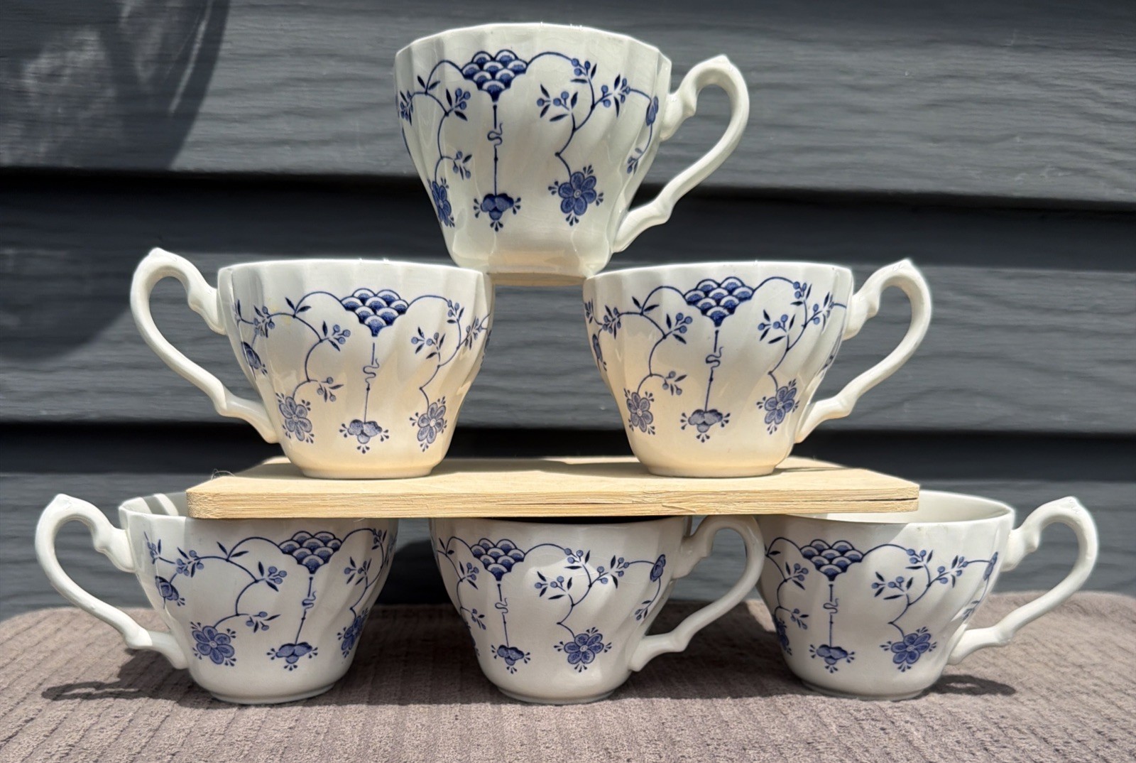 Myott Finlandia- 6 Coffee Tea Cups Vintage ENGLAND #21 Blue White Floral Myott Finlandia- 6 Coffee Tea Cups Vintage ENGLAND #21 Blue White Floral