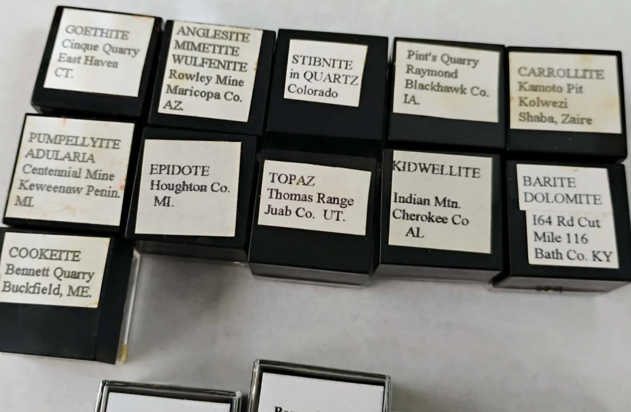 20 piece Old Stock Rare Systematic Micromount Thumbnail Mineral Collection