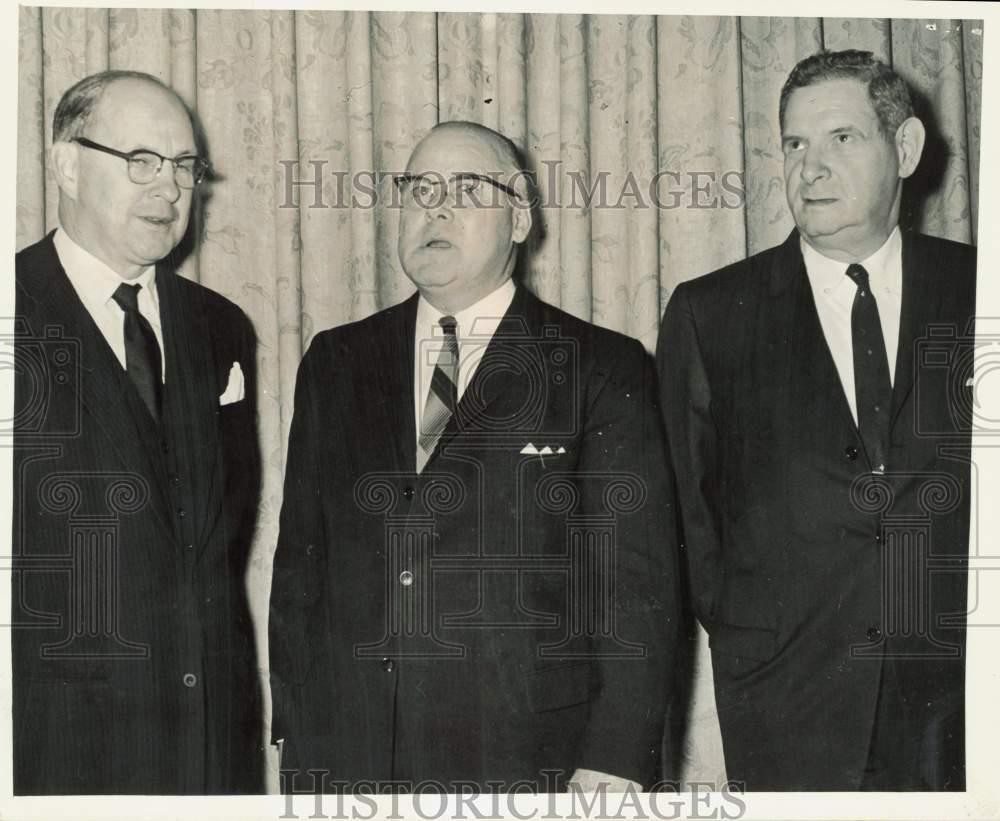 1963 Press Photo John Julian and colleagues at Chicago Farmers Club's luncheon