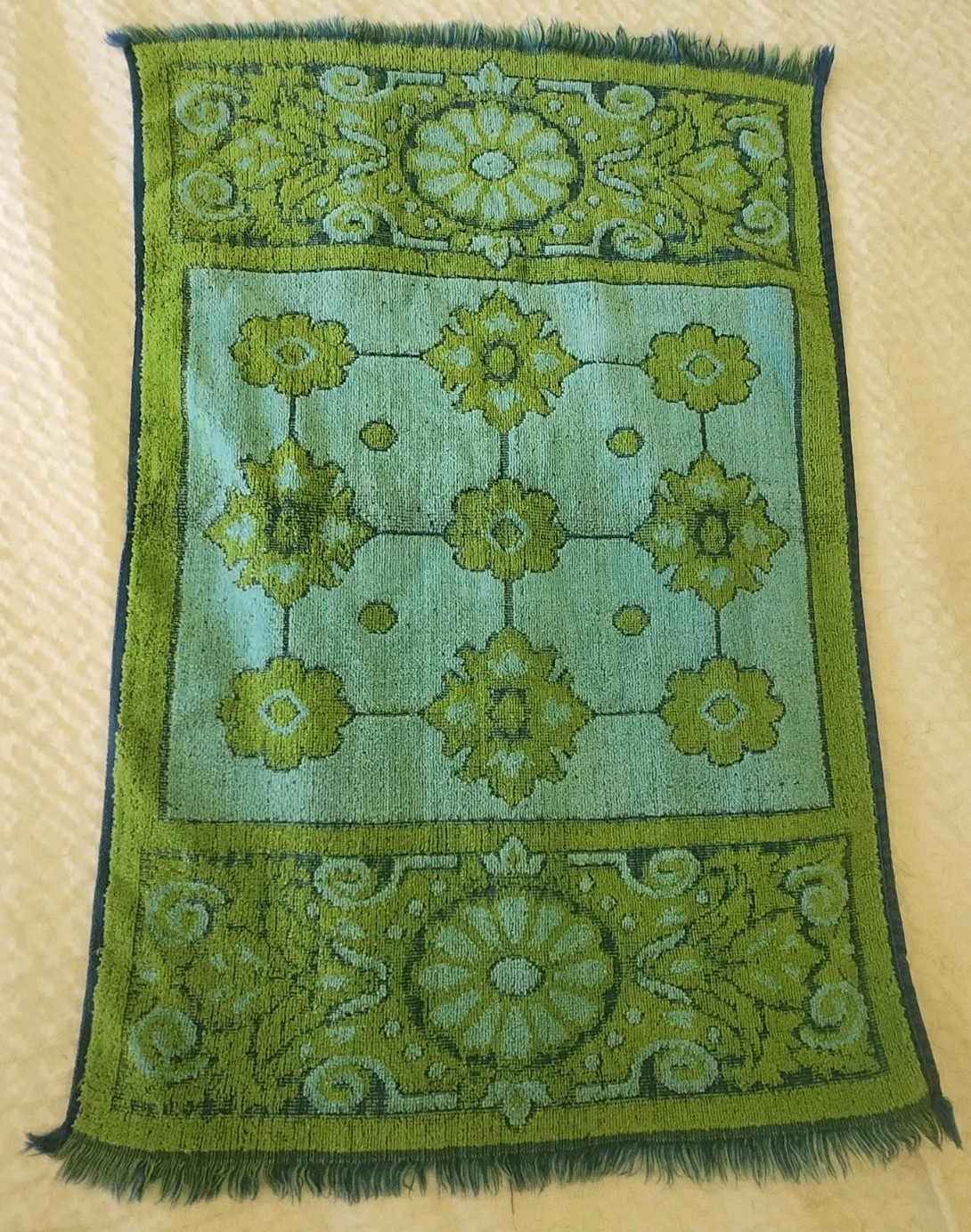 Vintage '60s Fieldcrest Hand Towel Blue Green Groovy Geo Retro Print 100% Cotton