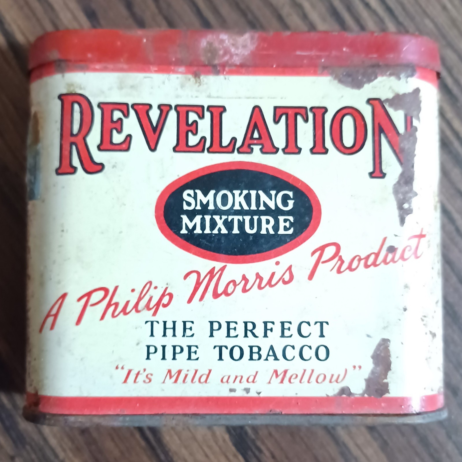 Antique 1918–1919 Philip Morris Revelation Pipe Tobacco Tin WWI Series 118