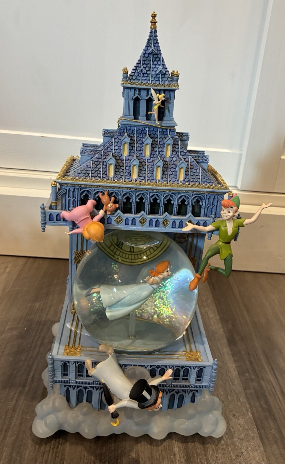 Vintage Disney Store Peter Pan You Can Fly London Clock Tower Snow Globe Rare Vintage Disney Store Peter Pan You Can Fly London Clock Tower Snow Globe Rare