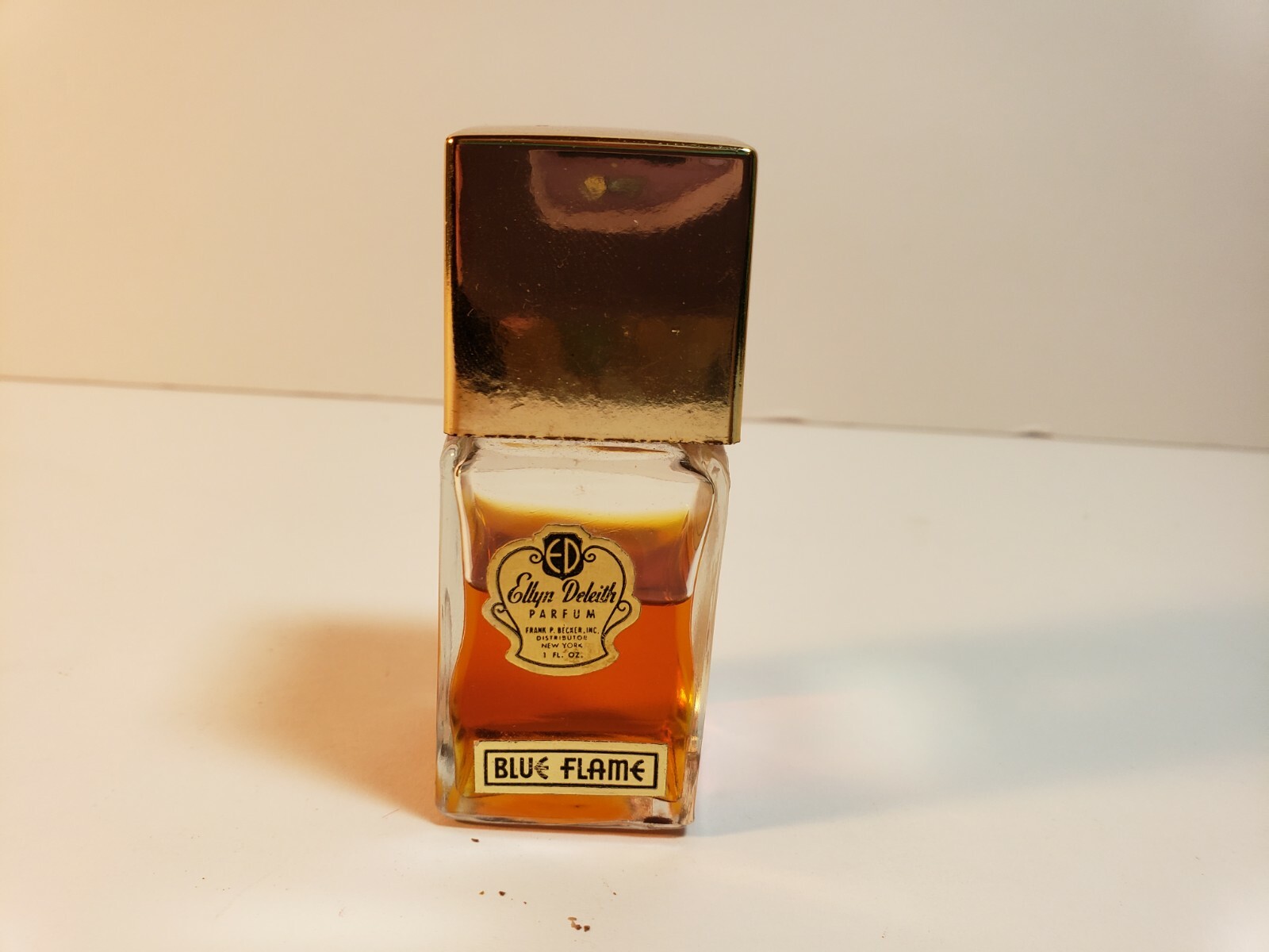 VTG 1940'S WOMEN'S Ellyn Deleith BLUE FLAME PERFUME 1 OZ USED 