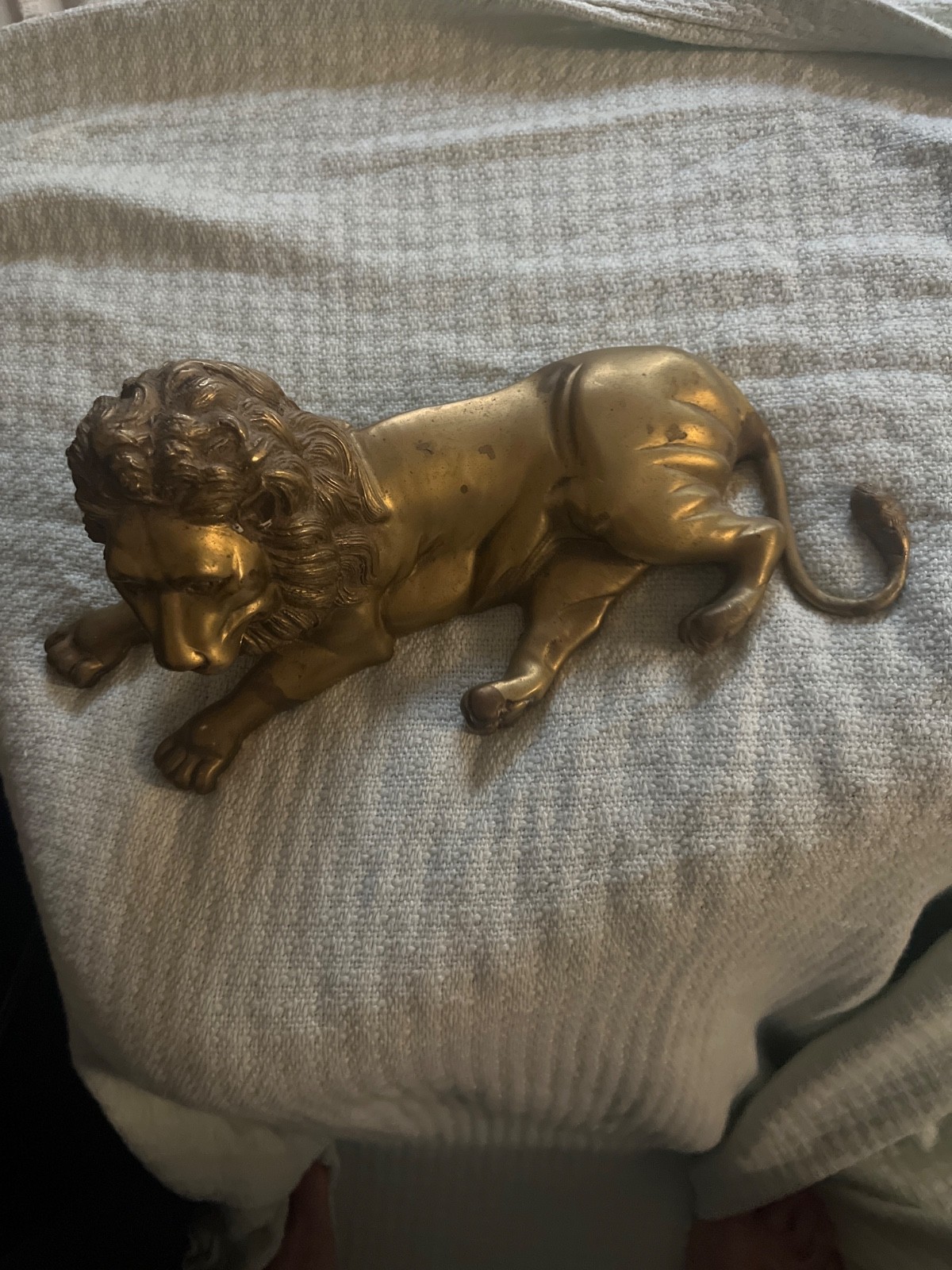Vintage Large Heavy Cast Brass Lion Laying Down Great Detailing