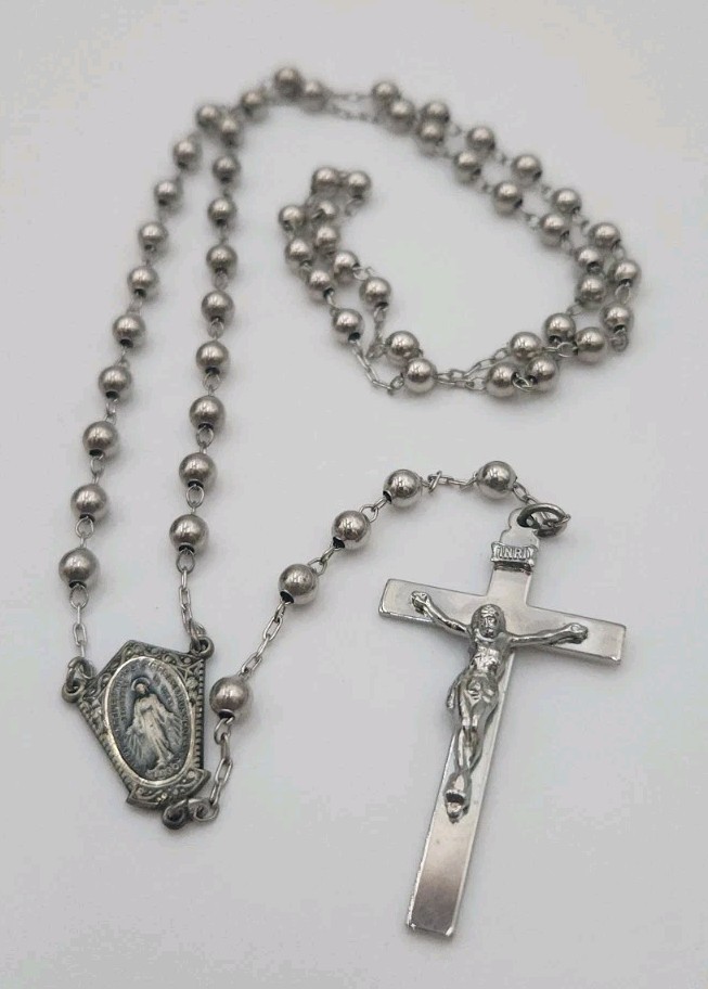 Antique Sterling Silver DiRoma Rosary Beads Miraculous Mary Medal Crucifex Antique Sterling Silver DiRoma Rosary Beads Miraculous Mary Medal Crucifex