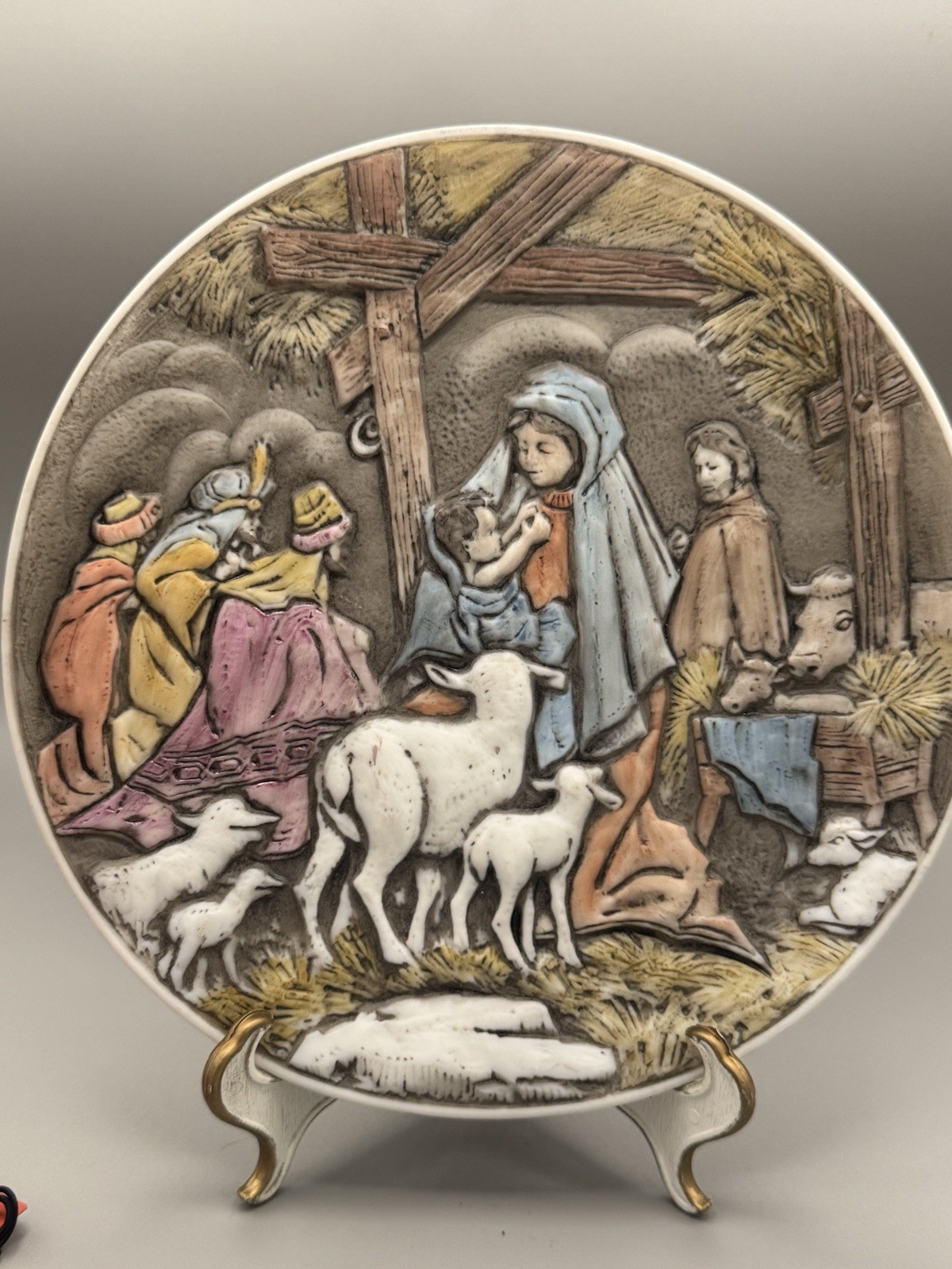 Fenton 1981 Florentine Brown Nativity Plate HandPainted Signed W Hang Tag &Stand