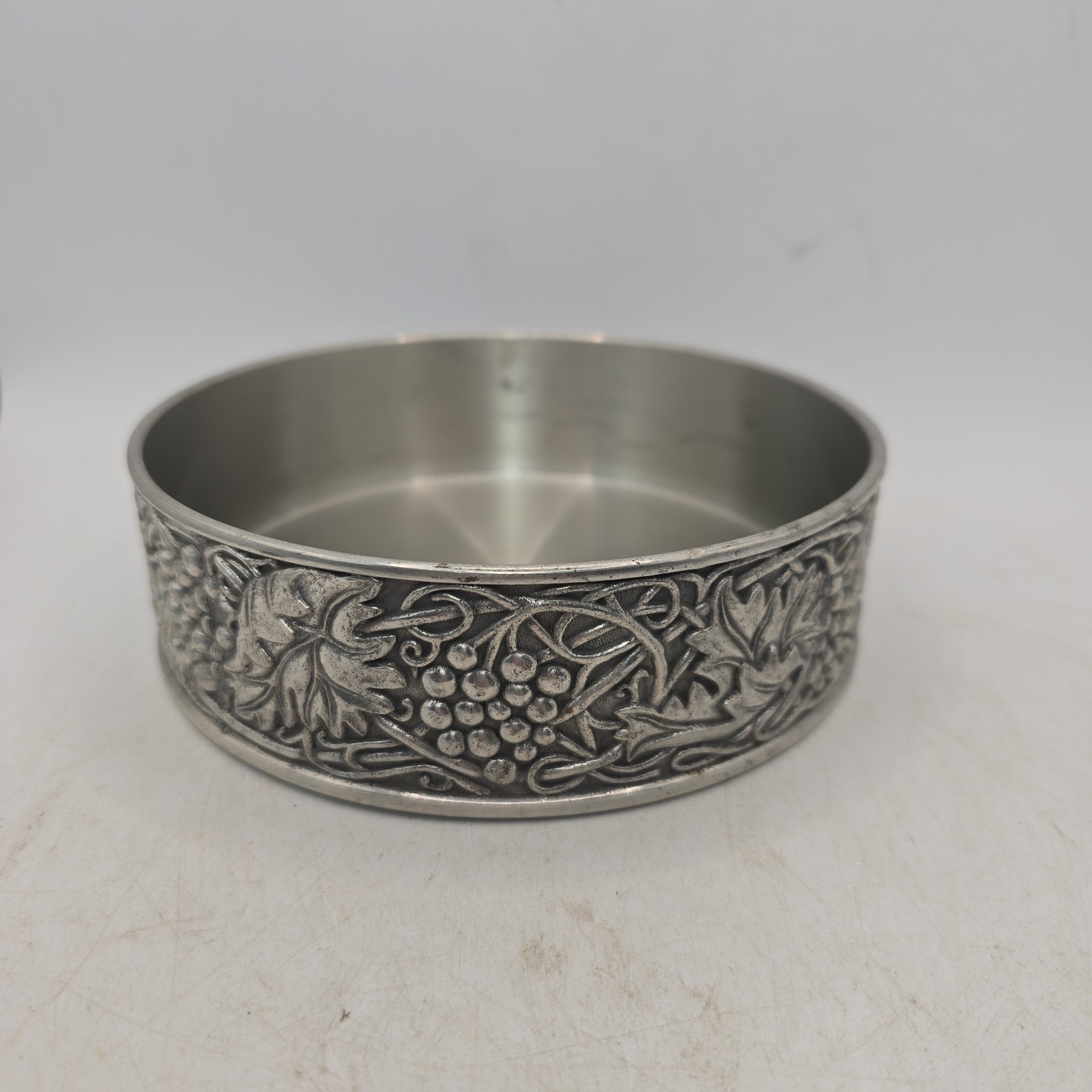 VTG Royal Selangor Pewter Wine Bottle Coaster Holder Grape Vines Barware V & A VTG Royal Selangor Pewter Wine Bottle Coaster Holder Grape Vines Barware V & A