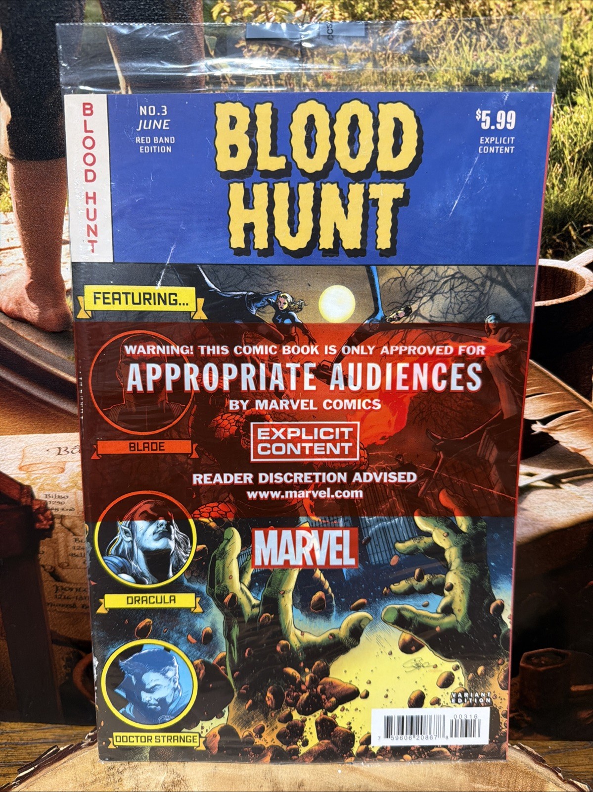 BLOOD HUNT: RED BAND #3 MAGNO 1:25 RATIO VARIANT HOMAGE COVER IN SEALED POLYBAG BLOOD HUNT: RED BAND #3 MAGNO 1:25 RATIO VARIANT HOMAGE COVER IN SEALED POLYBAG