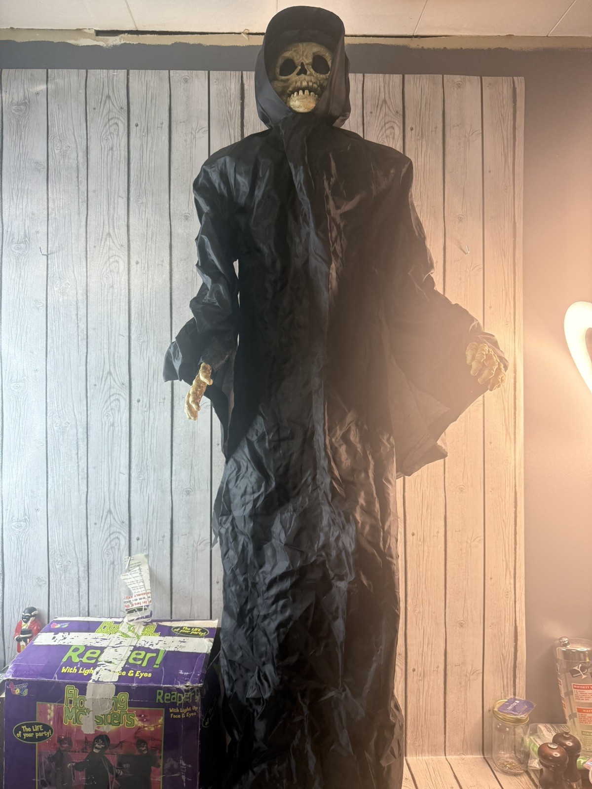 Spirit Halloween Tekky Toys Floating Monsters Reaper W/box Animatronic Prop