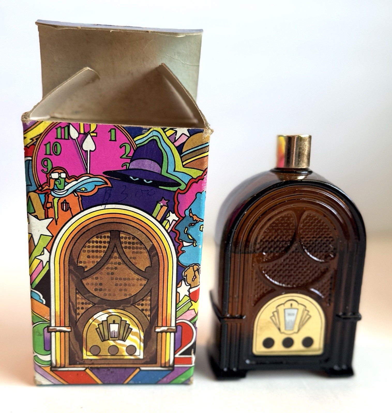 VTG Avon Remember When Radio Decanter Wild Country Aftershave, Almost Full