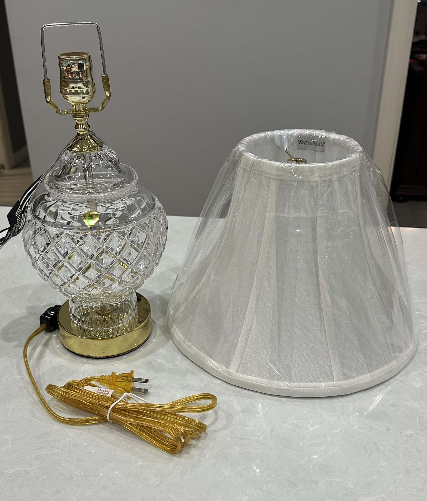 New Waterford Crystal Ashley Castle Cara Accent Lamp 21 New Waterford Crystal Ashley Castle Cara Accent Lamp 21