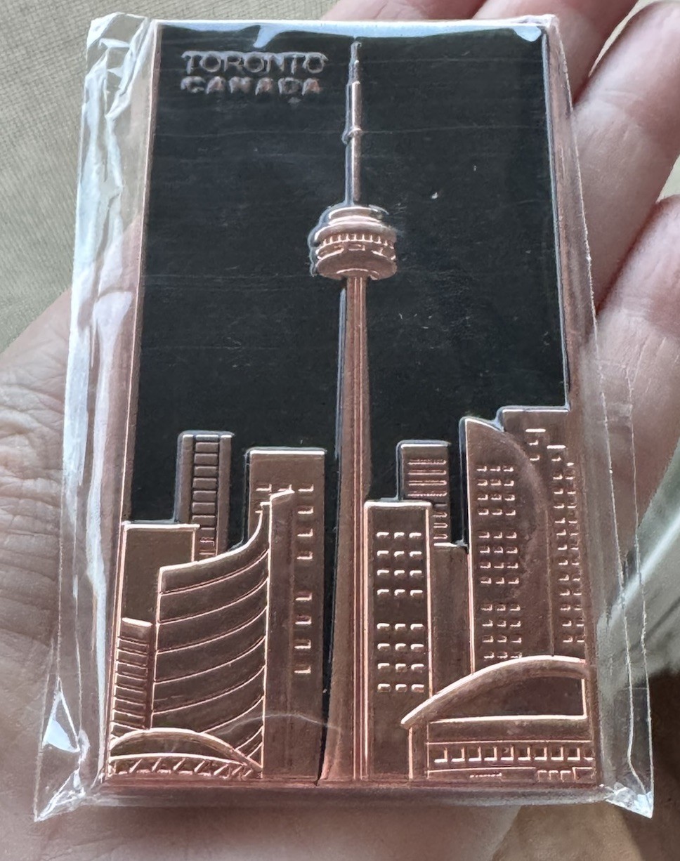 Toronto Canada Skyline CN Tower Role Gold Finish Raised Metal Magnet Sealed New
