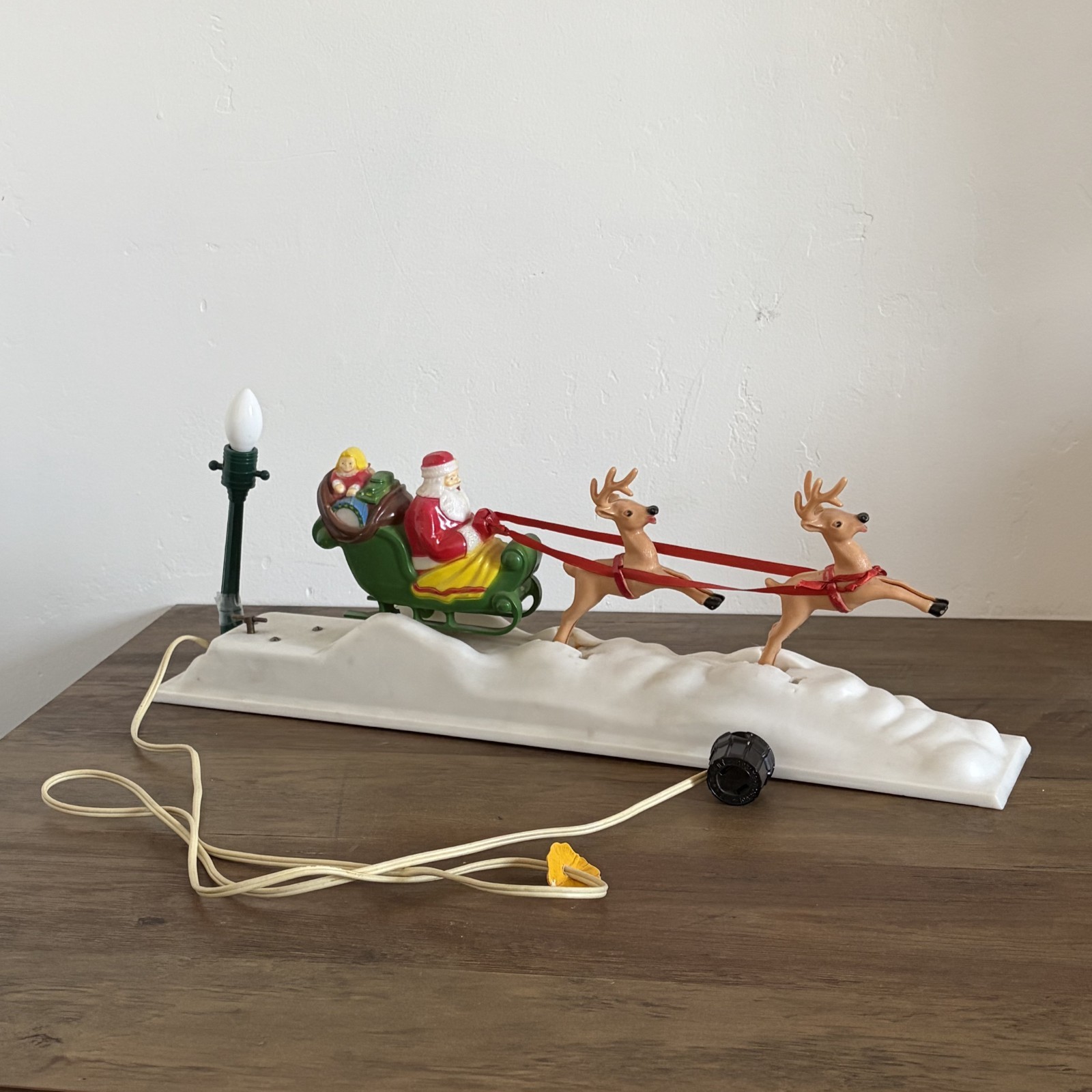 Paramount Musical Santa Sleigh & Reindeer Animated Christmas Decor Tested Works