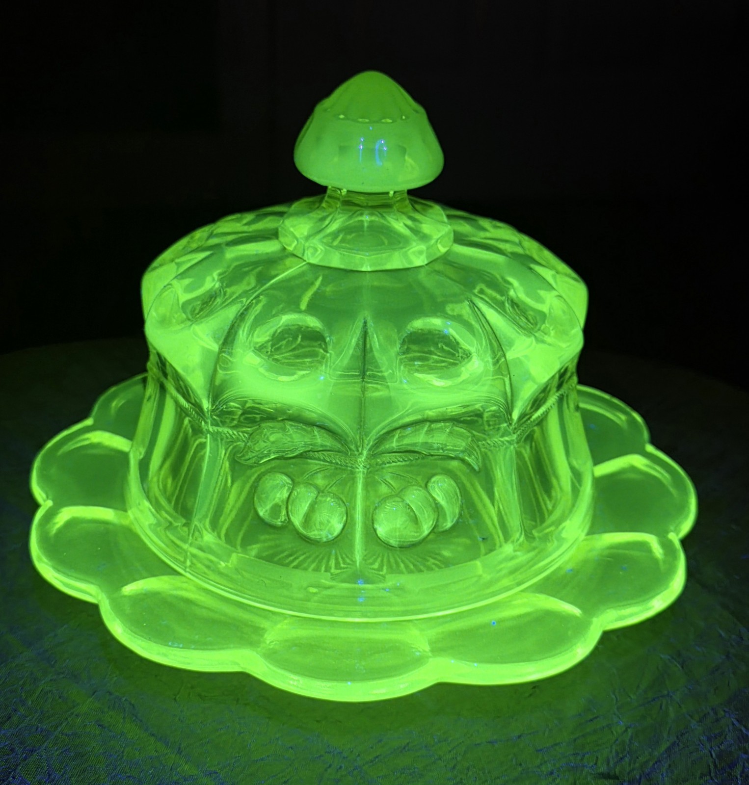 Mosser Yellow Uranium Glass Cherry and Cable Thumbprint Butter Dish w Lid Mosser Yellow Uranium Glass Cherry and Cable Thumbprint Butter Dish w Lid