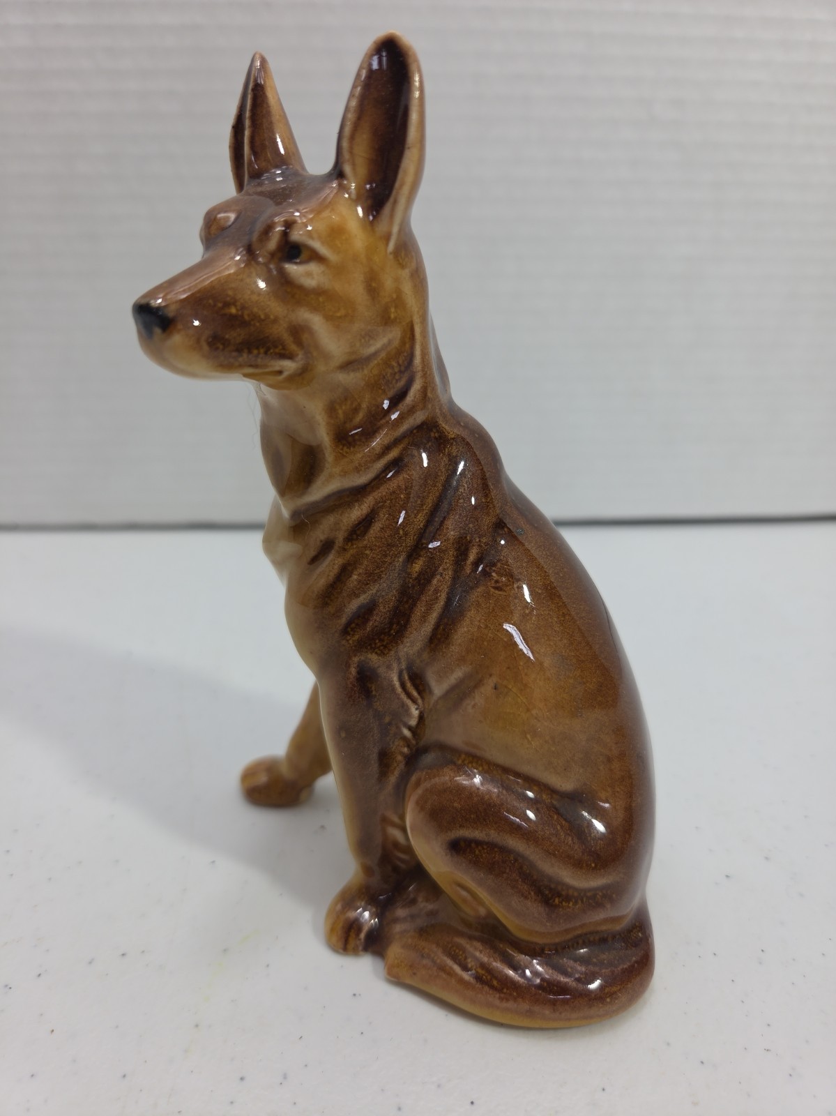 VTG Sitting German Shephard Dog Porcelain Figurine 6 In. Tall Japan Excellent C VTG Sitting German Shephard Dog Porcelain Figurine 6 In. Tall Japan Excellent C