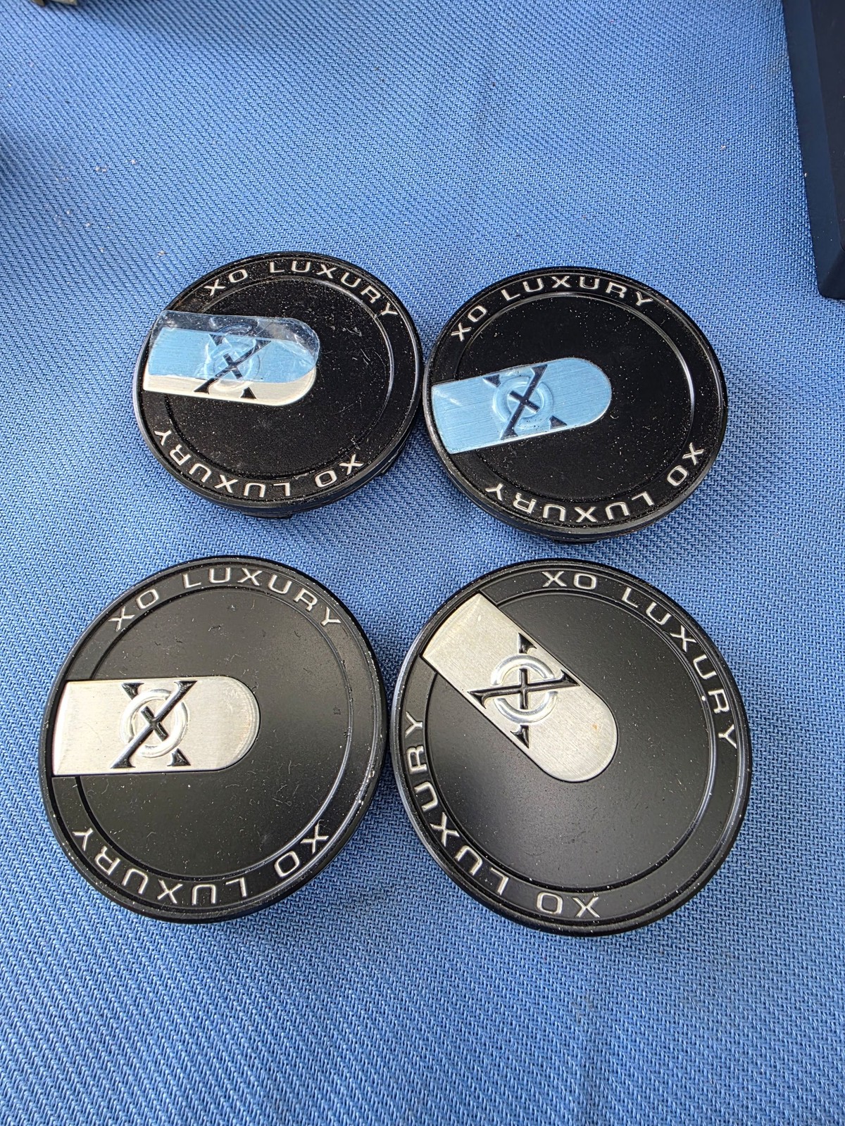 XO Luxury Wheel Center Cap Black Silver Logo Hub Cover set of 4 XO Luxury Wheel Center Cap Black Silver Logo Hub Cover set of 4
