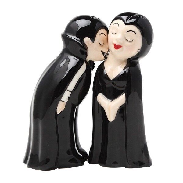PT Love at First Bite Vampire Couple Salt and Pepper Shakers Set PT Love at First Bite Vampire Couple Salt and Pepper Shakers Set