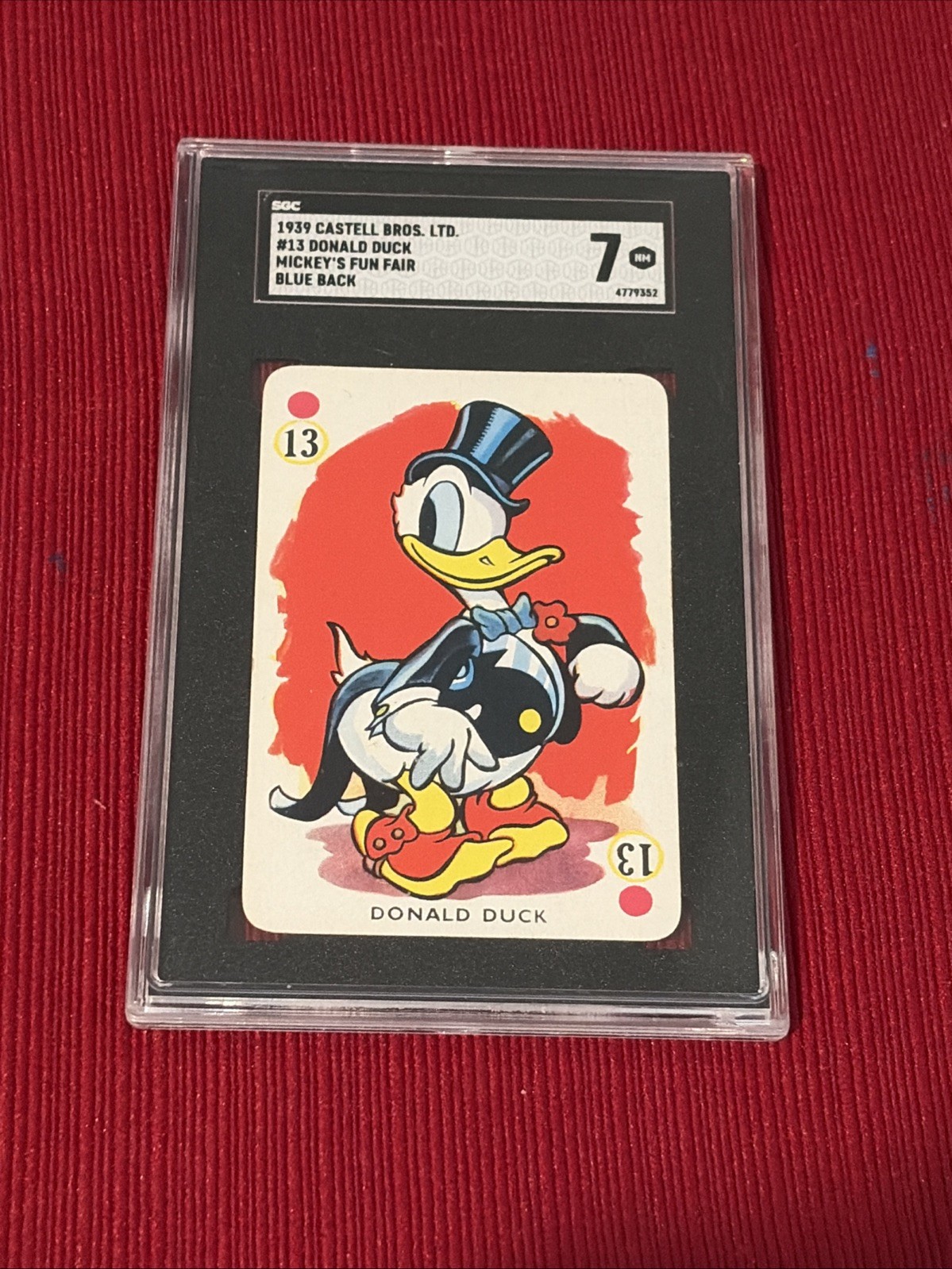 1939 Castell Bros LTD Donald Duck Mickey’s Fun Fair Blue Back SGC 7 1939 Castell Bros LTD Donald Duck Mickey’s Fun Fair Blue Back SGC 7