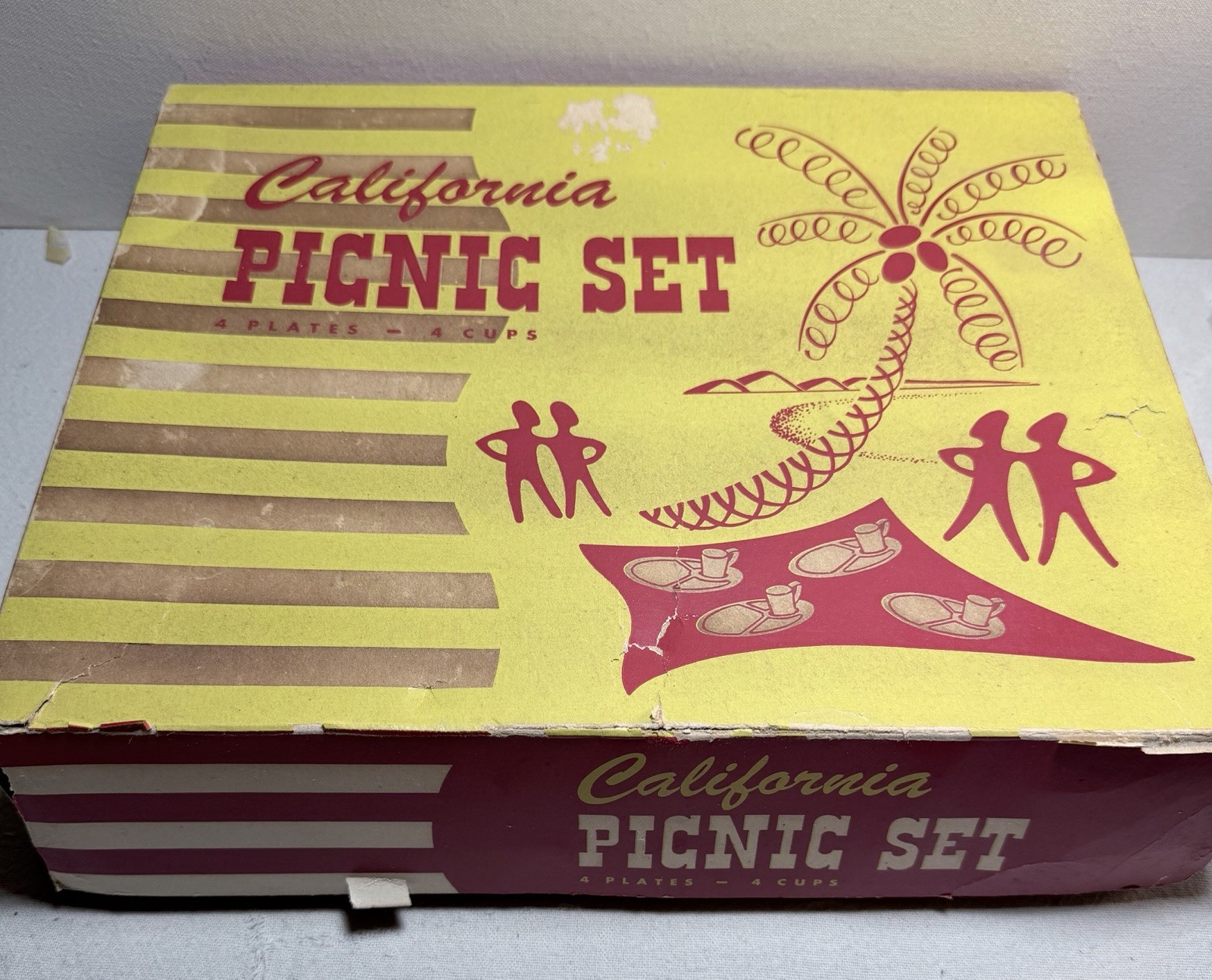 Vintage California Picnic Set 8 Piece Plates & Cups Complete Original Box