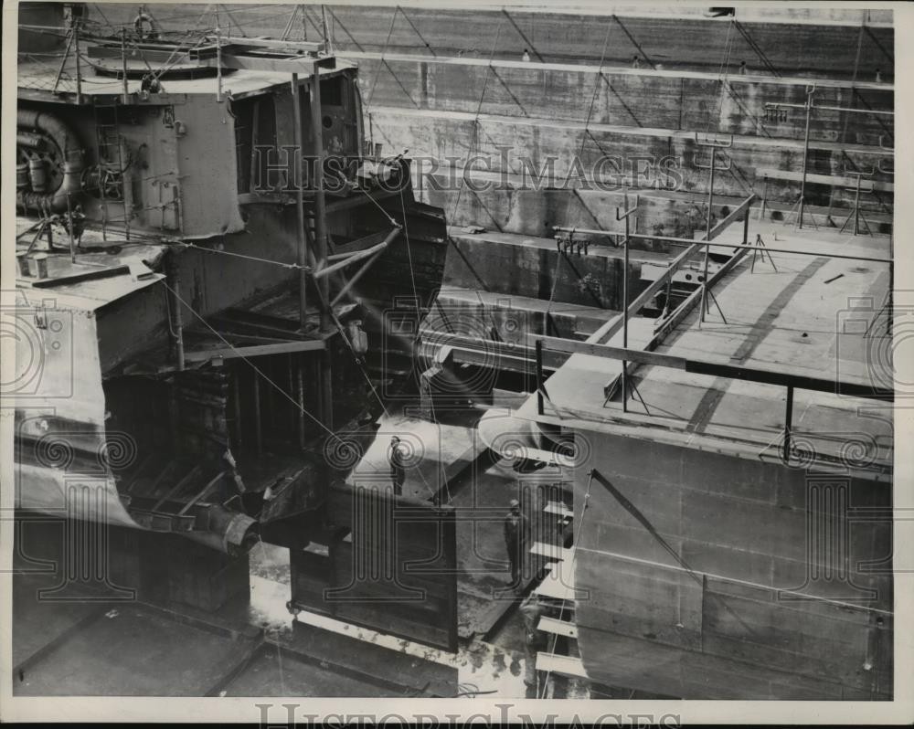 1943 Press Photo a stern ready to be joined to a ship at Puget Sound Navy Yard 1943 Press Photo a stern ready to be joined to a ship at Puget Sound Navy Yard