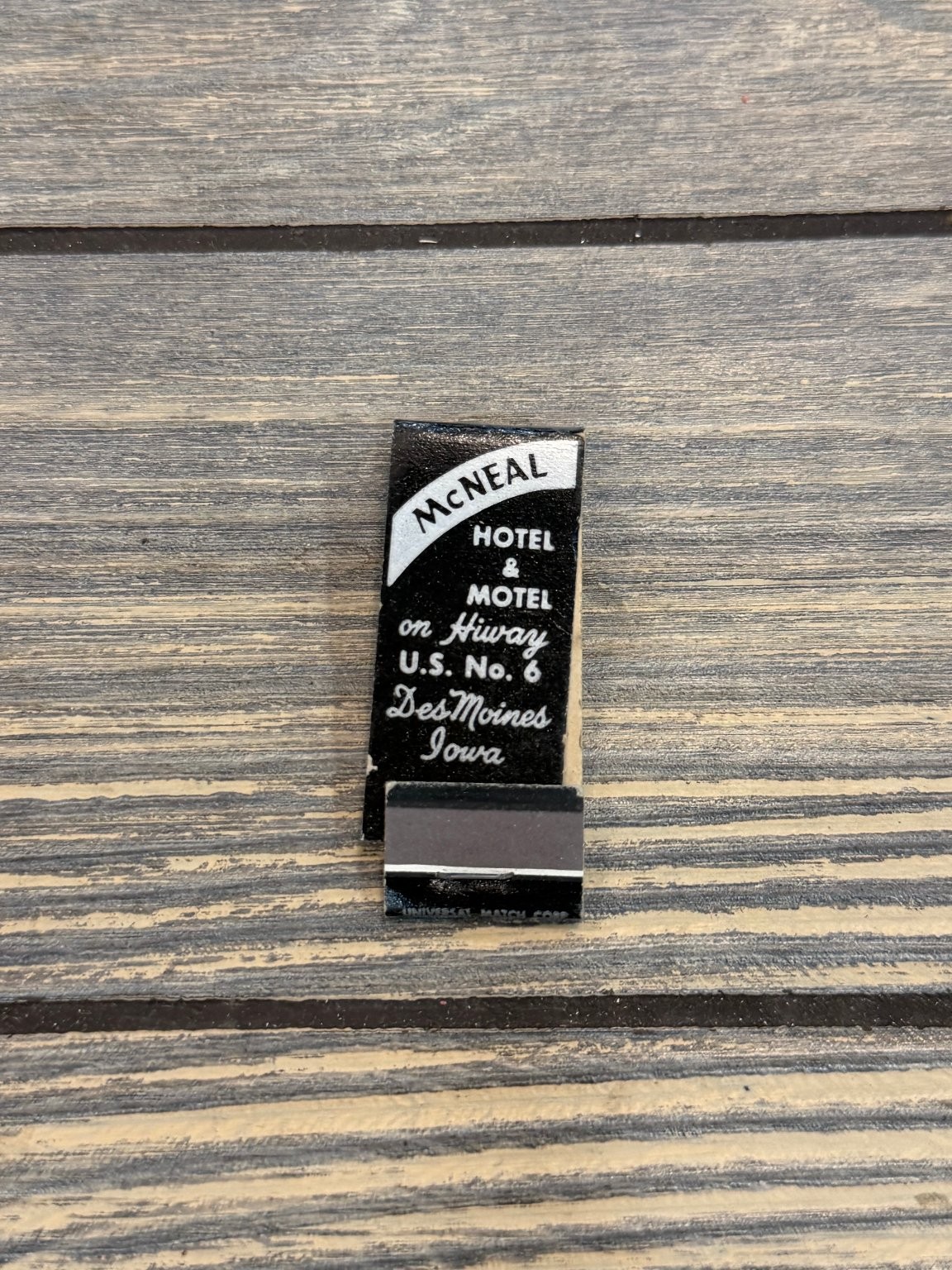 McNeal Hotel & Motel Des Moines Iowa Vintage Blue Tip Matchbook