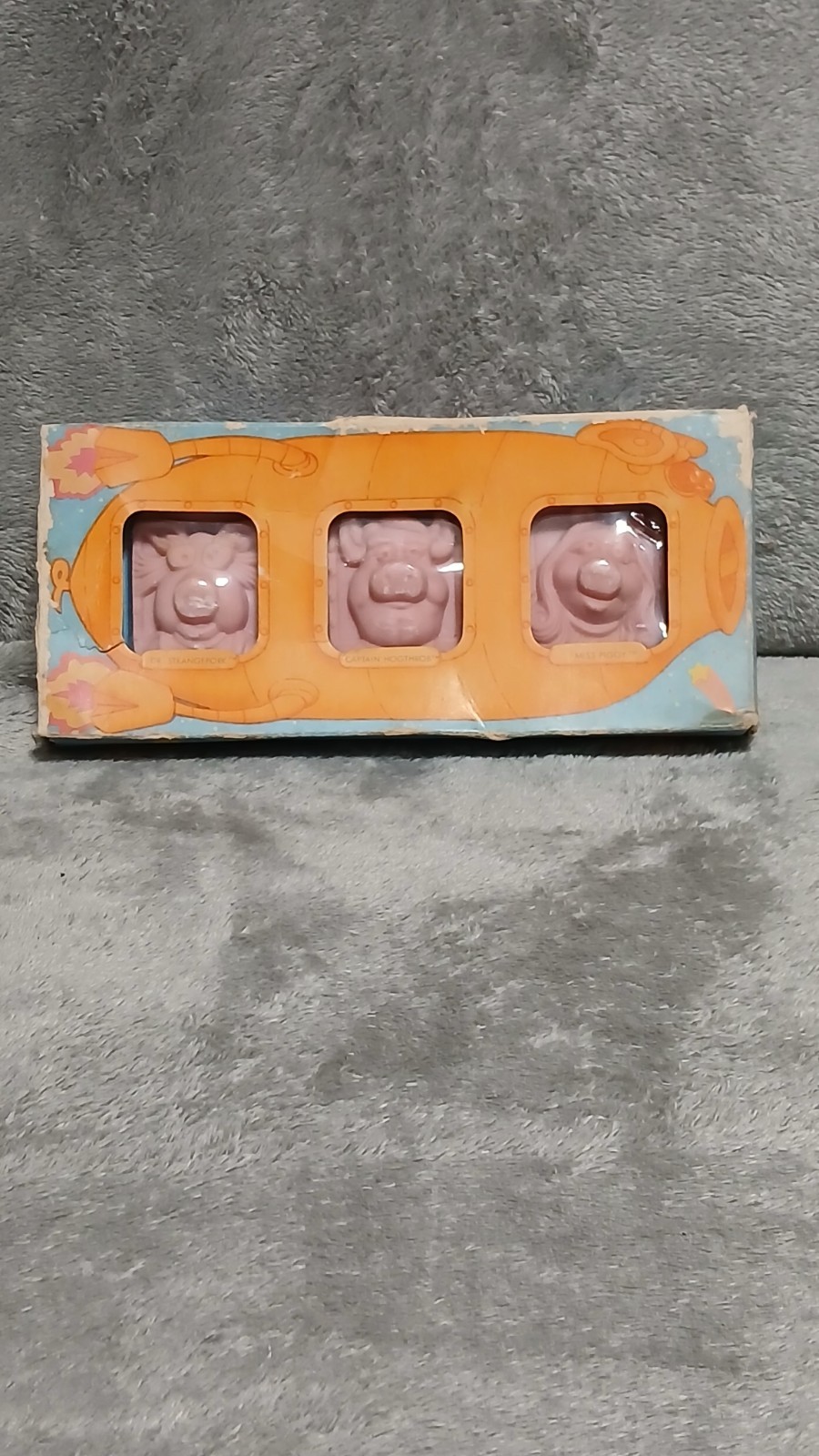 Vintage 1979 Hallmark Muppets Pigs In Space Swinetrek Soap 3 Bars Kitsch Decor Vintage 1979 Hallmark Muppets Pigs In Space Swinetrek Soap 3 Bars Kitsch Decor