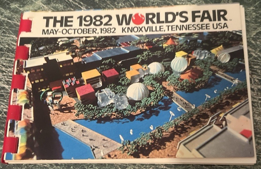 1982 World’s Fair Vintage 18 Page Mini Booklet Souvenir Knoxville Tennessee USA 1982 World’s Fair Vintage 18 Page Mini Booklet Souvenir Knoxville Tennessee USA
