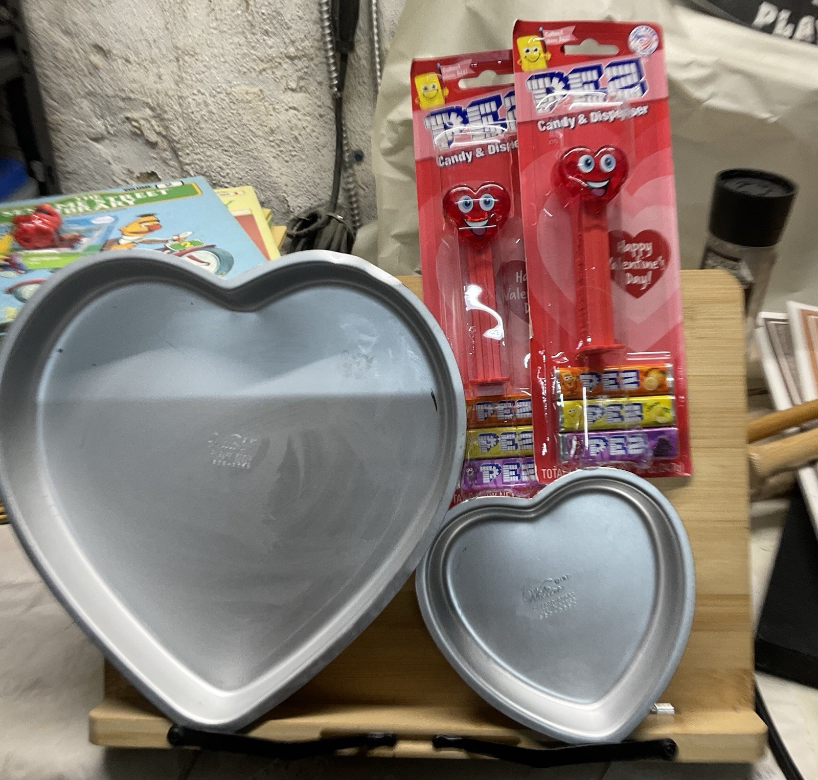 Lot Of 2~ Vintage Wilton Heart Cake Pants /10 In And 6 In W/ 2 New Heart Pez