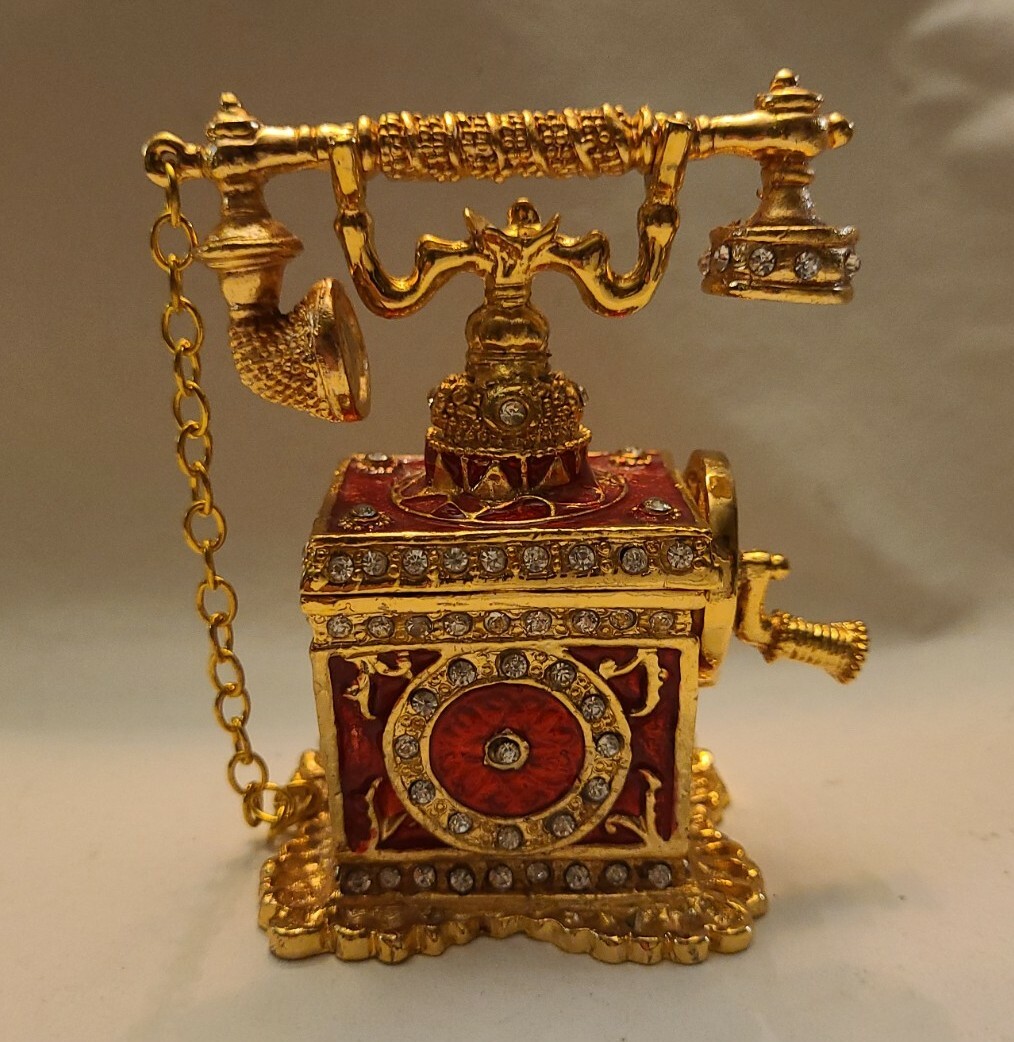 QIFU Gold Antique Phone TRINKET BOX Gold Enamel Rhinestone Magnetic  (B3-C7)