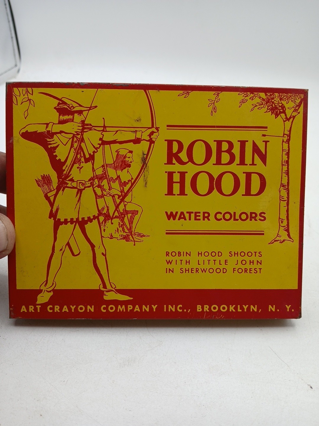 Vintage Robin Hood Water Colors Tin NY Collectible