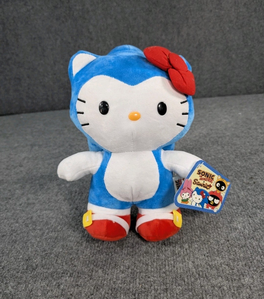Sanrio Hello Kitty x Sonic the Hedgehog Plush, Toynami 10 Inch Deluxe Plush SDCC