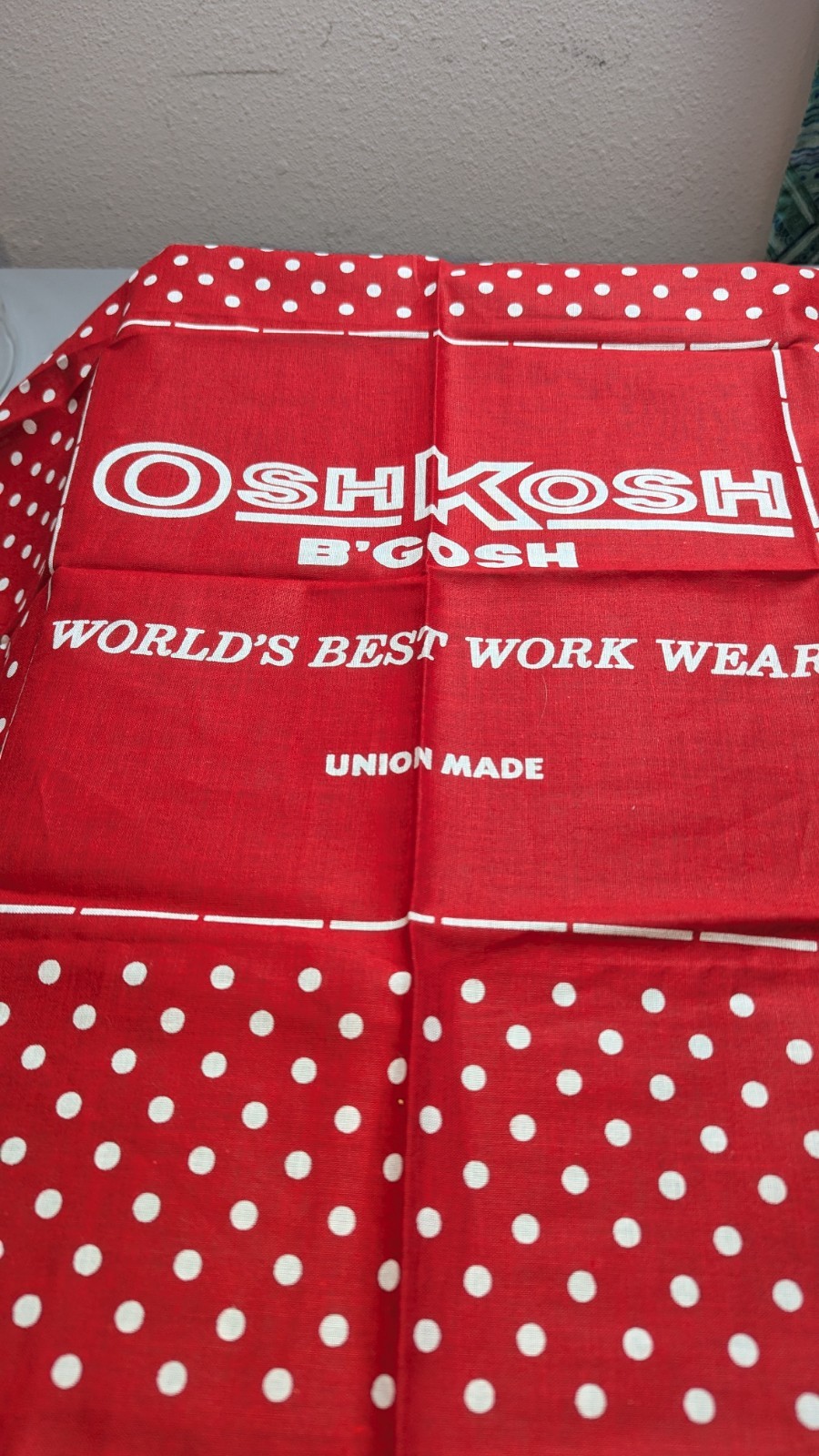 Vintage Osh Kodh B’Gosh Union Made Handkerchief World’s Best Work Wear New Vintage Osh Kodh B’Gosh Union Made Handkerchief World’s Best Work Wear New