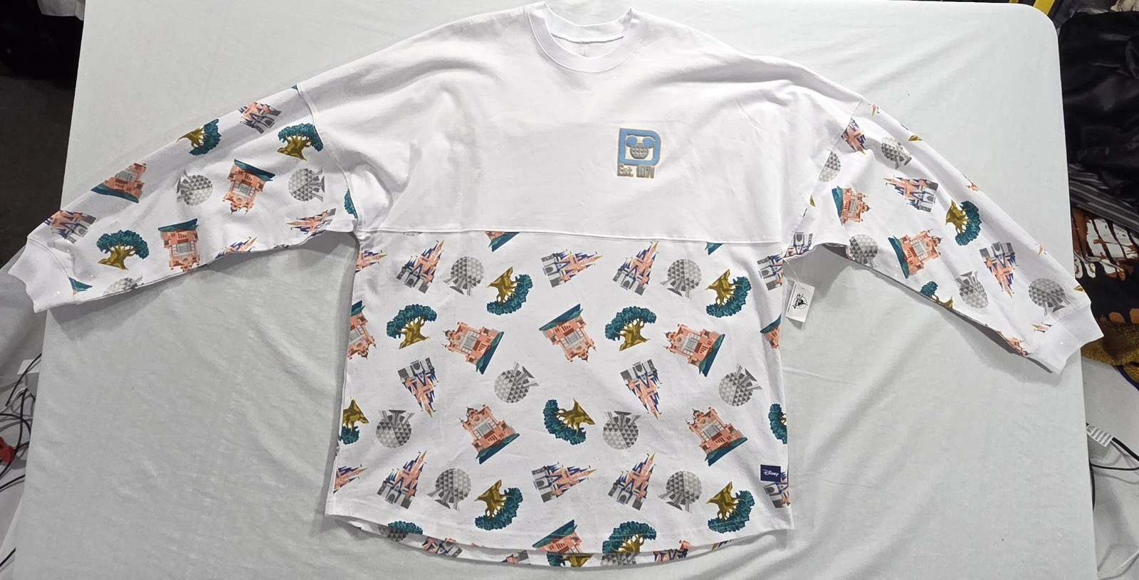 2024 Walt Disney World 4 Park Gold Glitter Spirit  Adult XL History In Photos