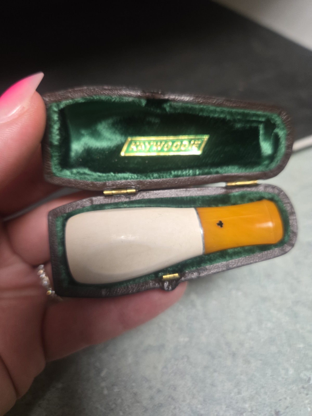 MINT Unsmoked 1930s Kaywoodie MEERSCHAUM Cigar Holder Set 4-Hole Stinger Case MINT Unsmoked 1930s Kaywoodie MEERSCHAUM Cigar Holder Set 4-Hole Stinger Case
