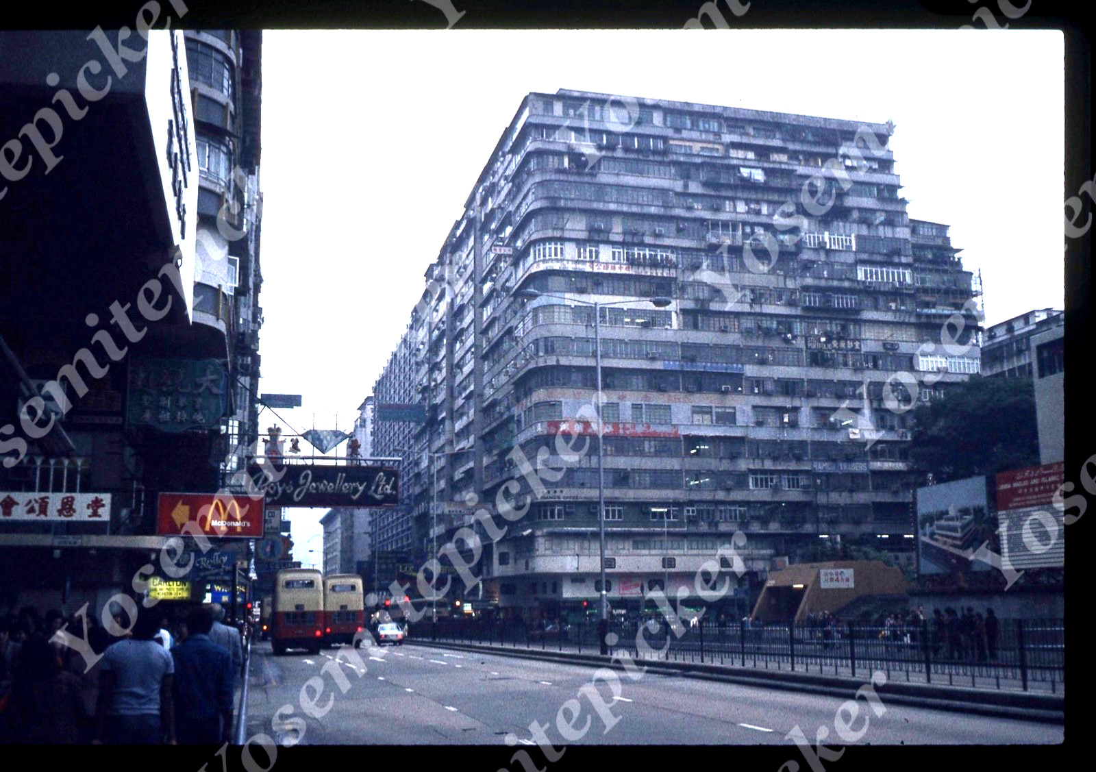 sl11 Original slide 1982 Hong Kong street scene buses McDonalds 753a sl11 Original slide 1982 Hong Kong street scene buses McDonalds 753a