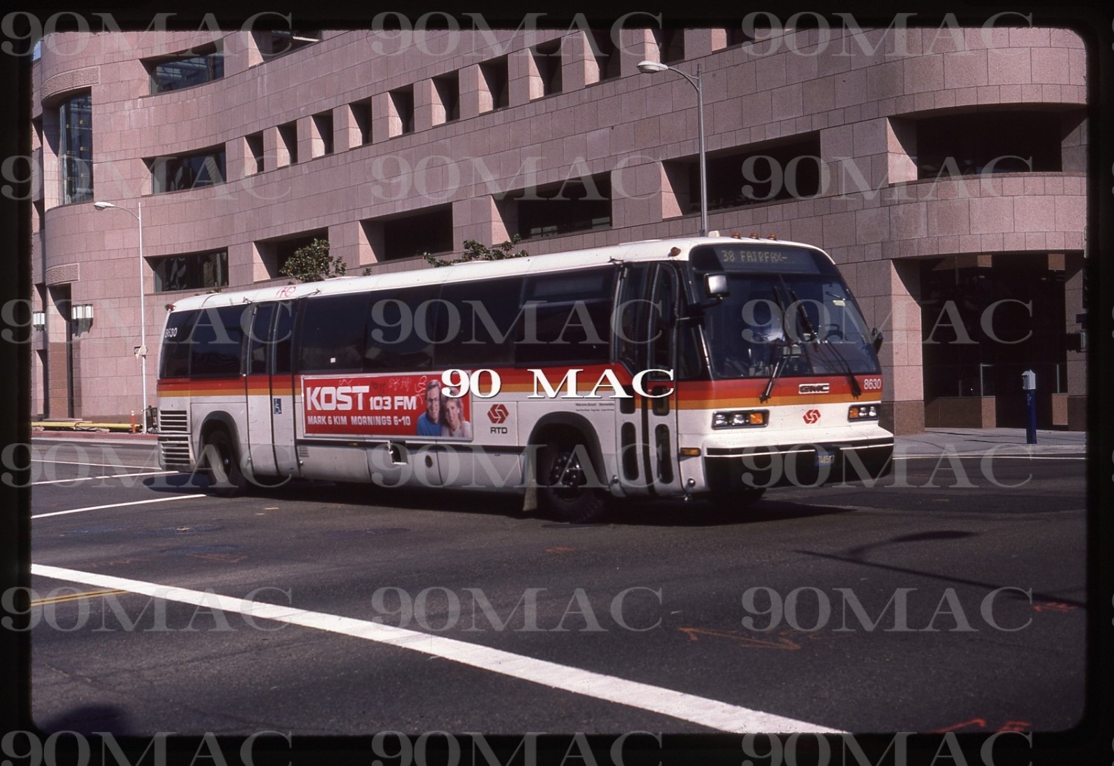 SCRTD. GM RTS BUS #8630. Los Angeles (CA). Original Slide 1987.