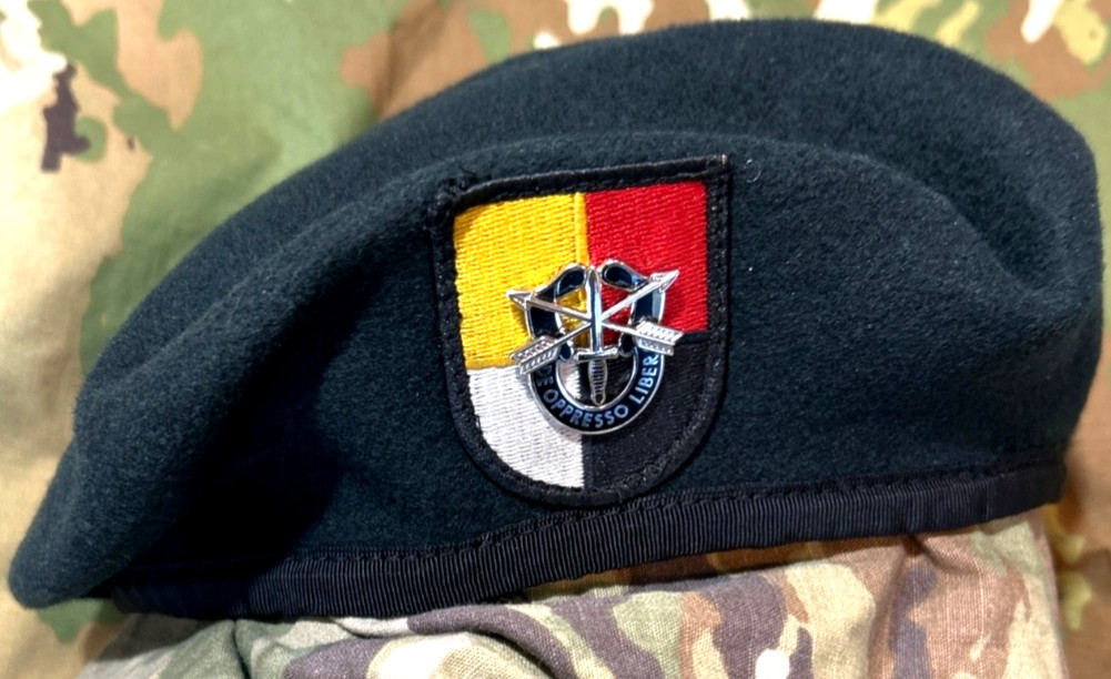 US Army 3rd Special Forces Group (Airborne) NCO Green Beret; ORIGINAL US Army 3rd Special Forces Group (Airborne) NCO Green Beret; ORIGINAL