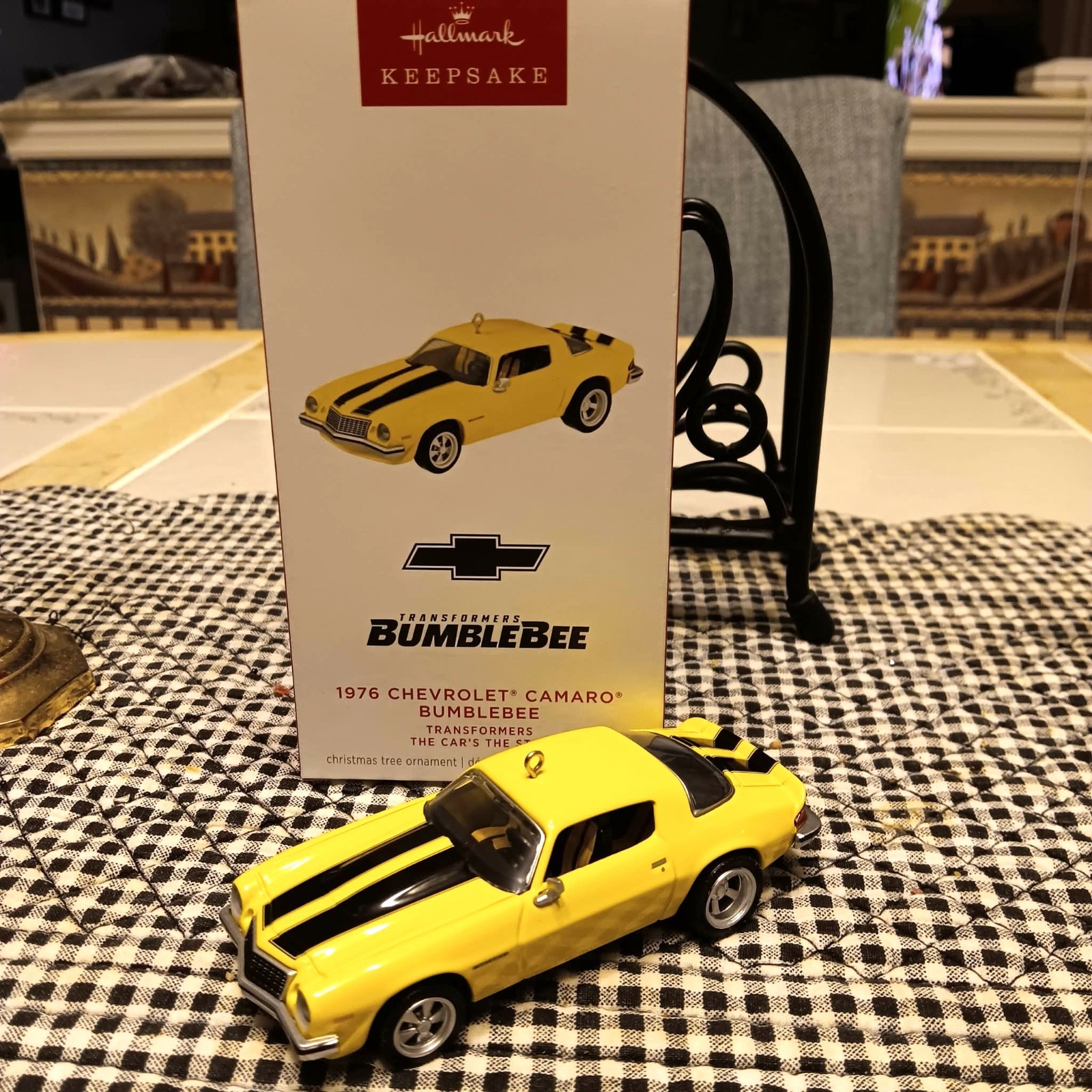 HALLMARK 1976 CHEVROLET CAMARO BUMBLEBEE #5 THE CAR\'S THE STAR 2025 ORNAMENTS
