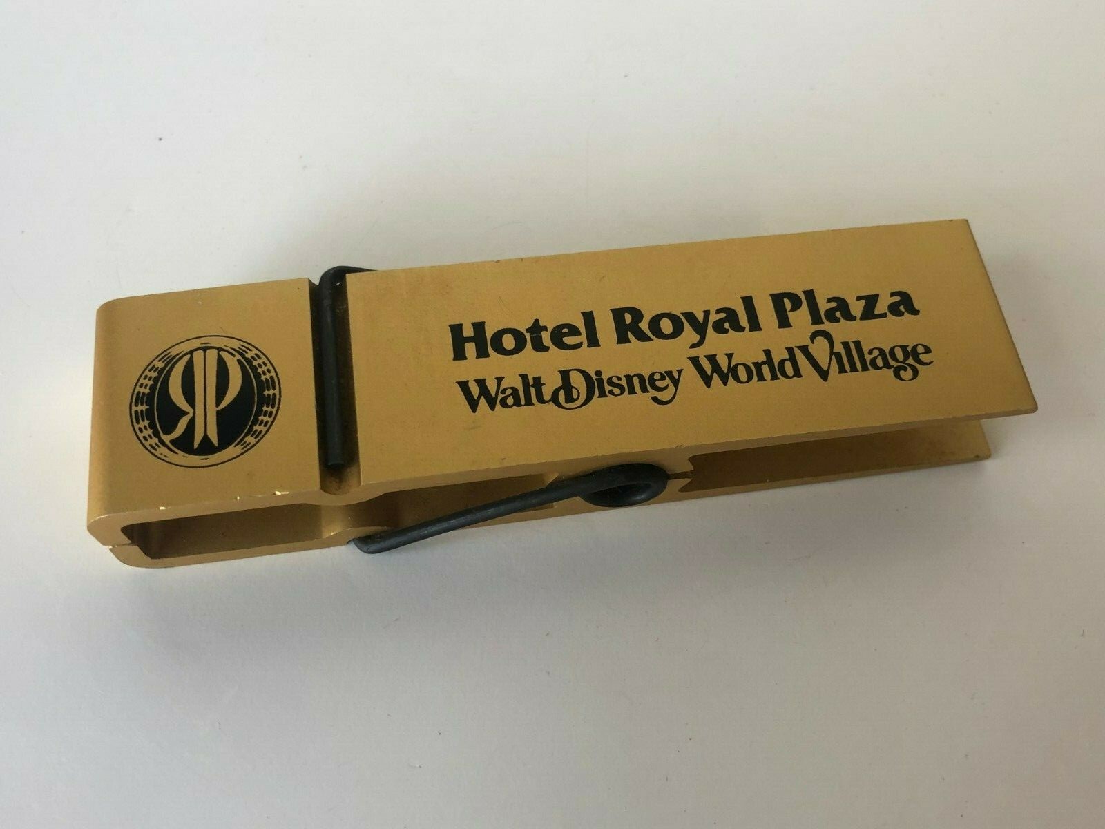 Rare Vintage Hotel Royal Plaza Walt Disney World Village Metal Gold Clip 4.5\