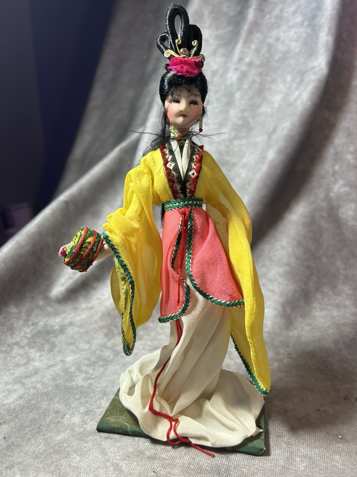 Vintage Chinese Peking Opera Doll 10\