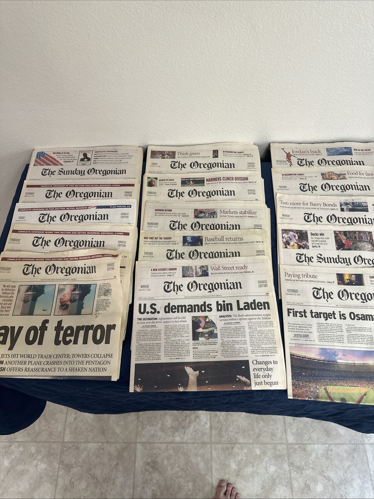 9/12-26/2001 + 9 More Oregonian Newspaper Lot 9/11 New York Tower Attack 9/12-26/2001 + 9 More Oregonian Newspaper Lot 9/11 New York Tower Attack