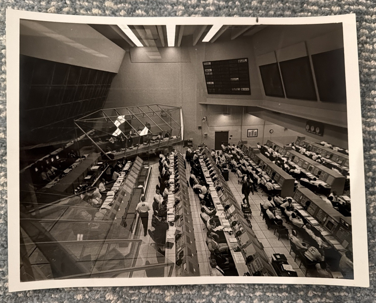 OFFICIAL NASA PHOTO Firing Room 2 Apollo 6 Mission April 1968 NOT REPRODUCTION