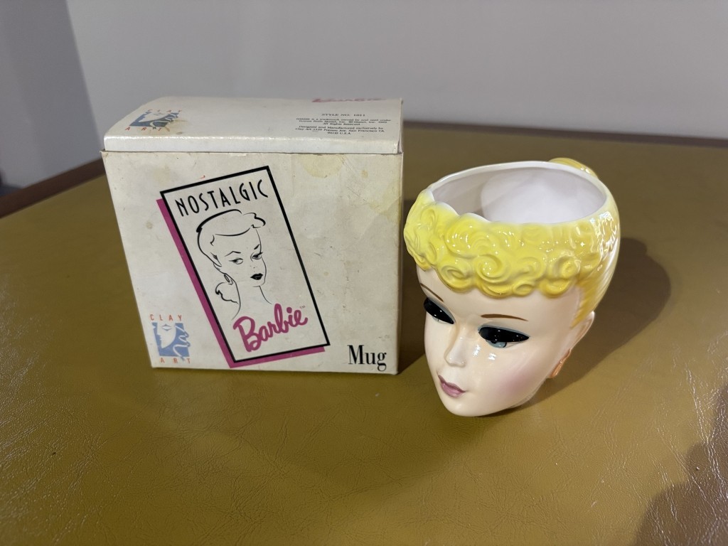 1989 Nostalgic Barbie Mug Style No. 1811