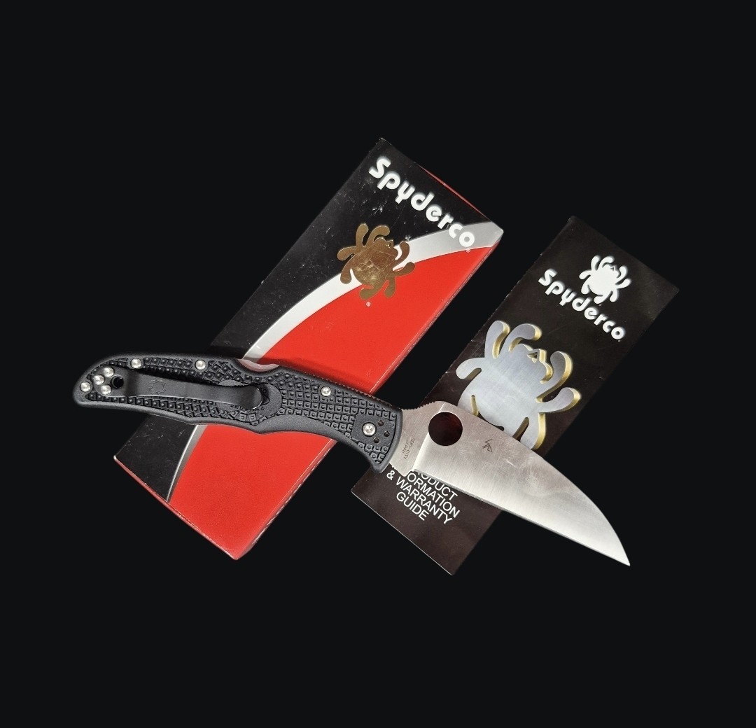 Spyderco Endura 4 Lockback Folding Knife 3.88\