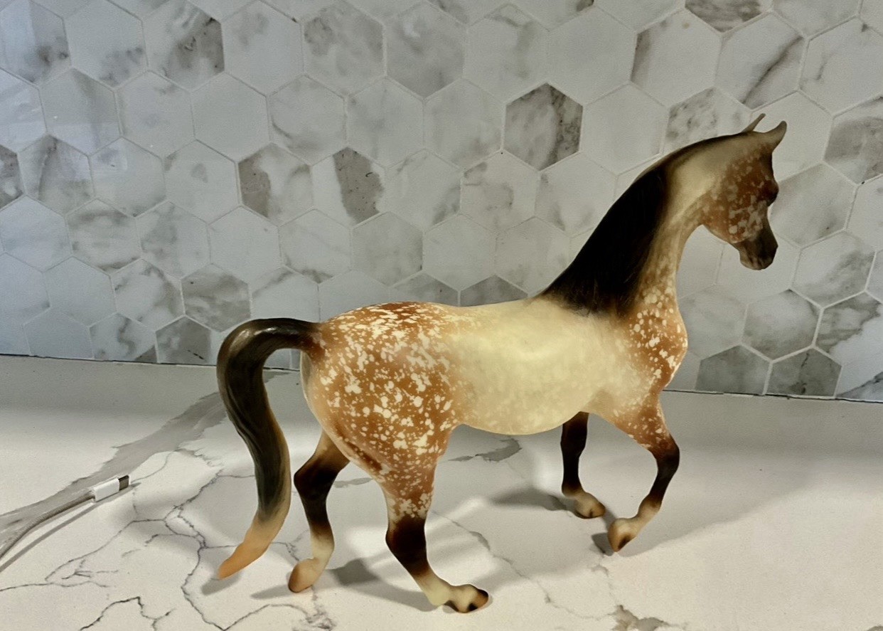 Vintage Breyer #982 Burnt Sienna American Saddebread Weanling Rare 1998 USA EUC Vintage Breyer #982 Burnt Sienna American Saddebread Weanling Rare 1998 USA EUC