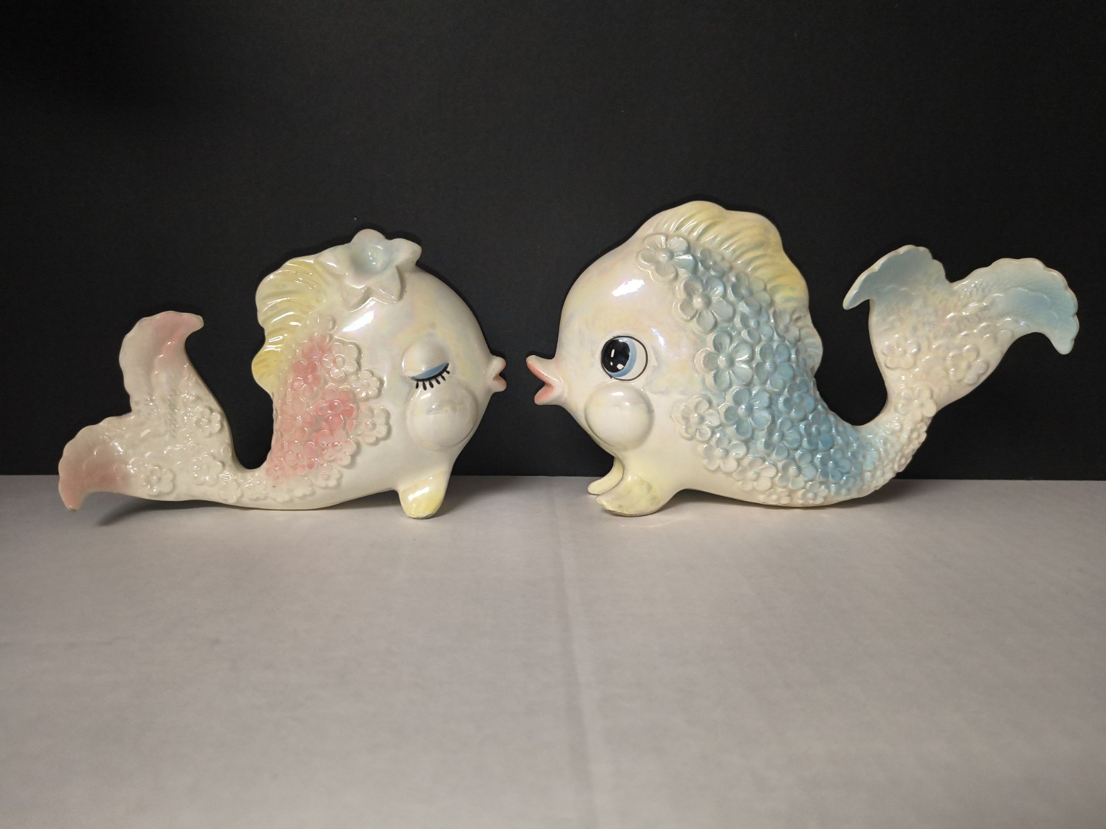 Vintage Norcrest Kissing Fish Ceramic Wall Plaques Pink Blue MCM Retro Decor Vintage Norcrest Kissing Fish Ceramic Wall Plaques Pink Blue MCM Retro Decor