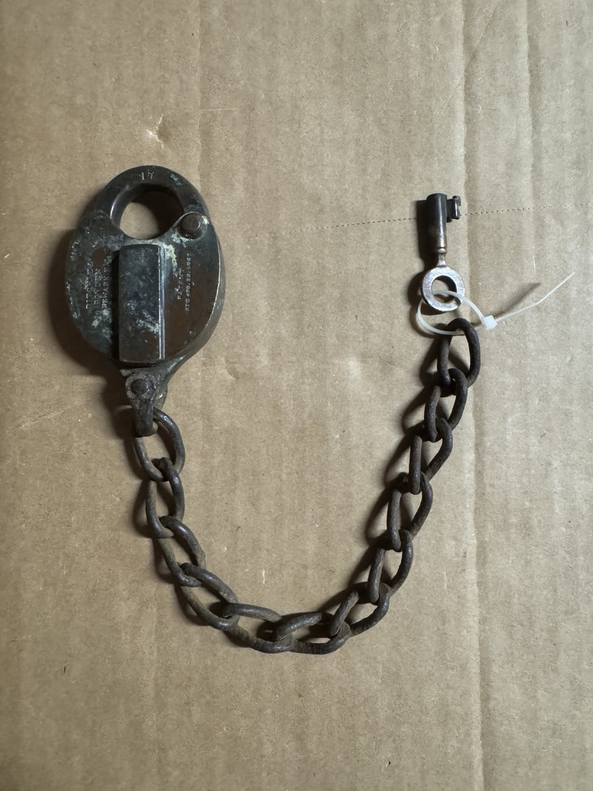 ANTIQUE Ritchie &  Boyden Newark  N.J. Brass shackle Lock WITH KEY - Patent 1867