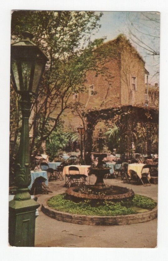 Vintage Postcard Court of the Two Sisters Restaurant Vieux Carre New Orleans