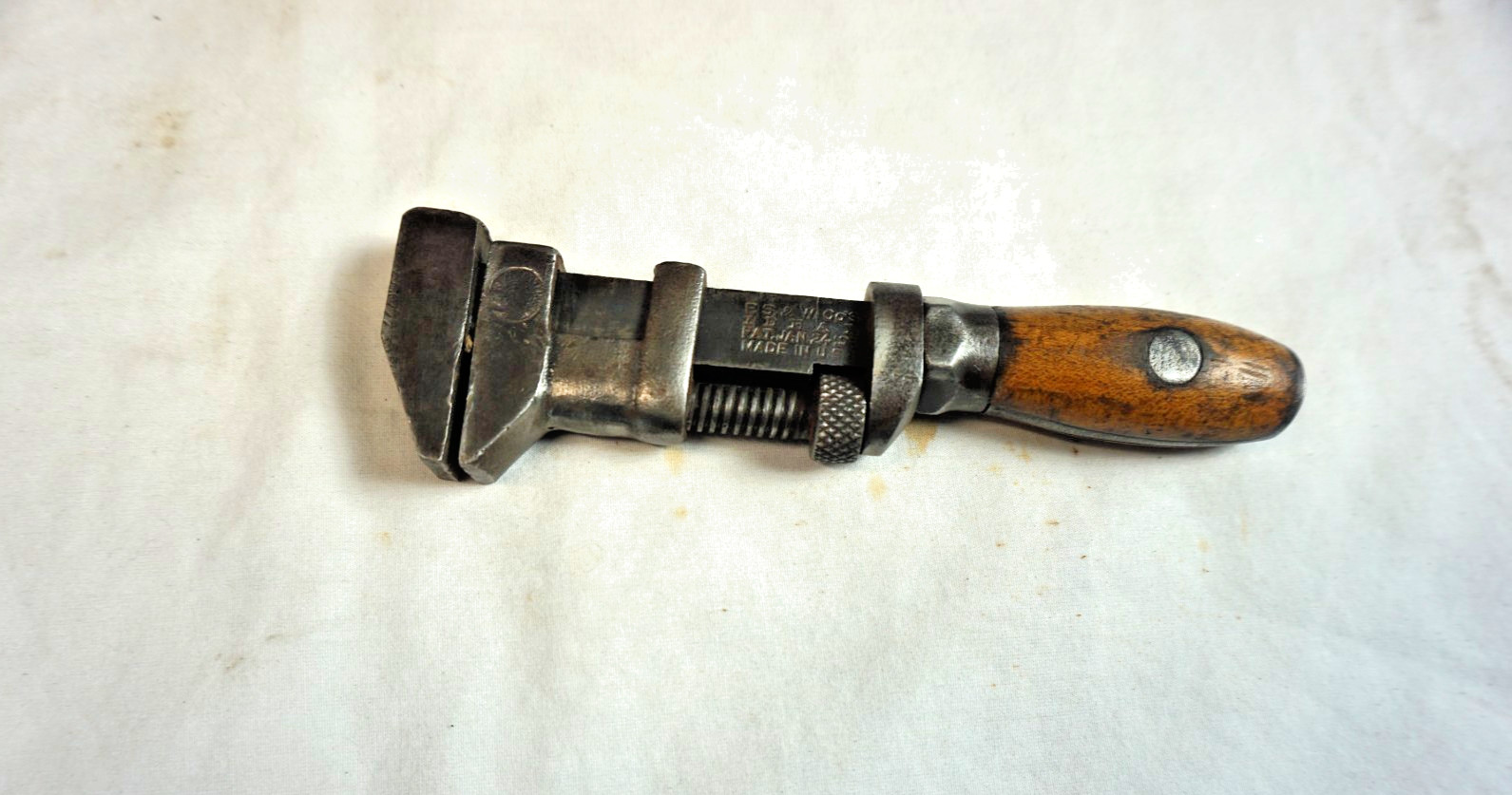 VINTAGE P.S. & W. CO. IDEAL, MONKEY WRENCH - 6 3/8 VINTAGE P.S. & W. CO. IDEAL, MONKEY WRENCH - 6 3/8