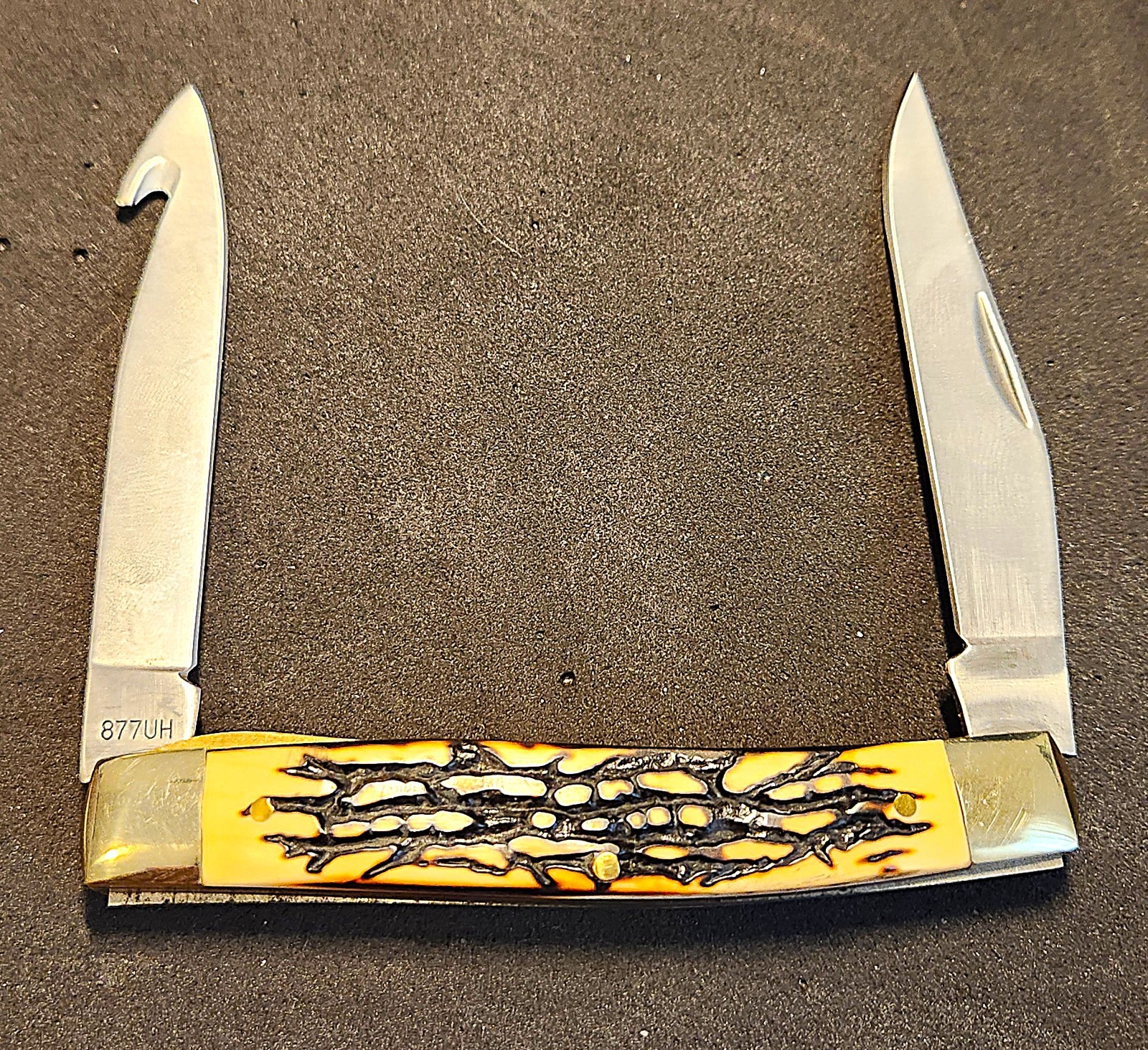 NEW SCHRADE UNCLE HENRY MUSKRAT POCKET KNIFE W/GUT HOOK 3.75 NEW SCHRADE UNCLE HENRY MUSKRAT POCKET KNIFE W/GUT HOOK 3.75